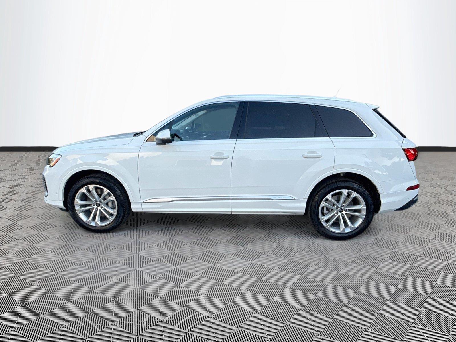 2026 Audi Q7 Premium Plus