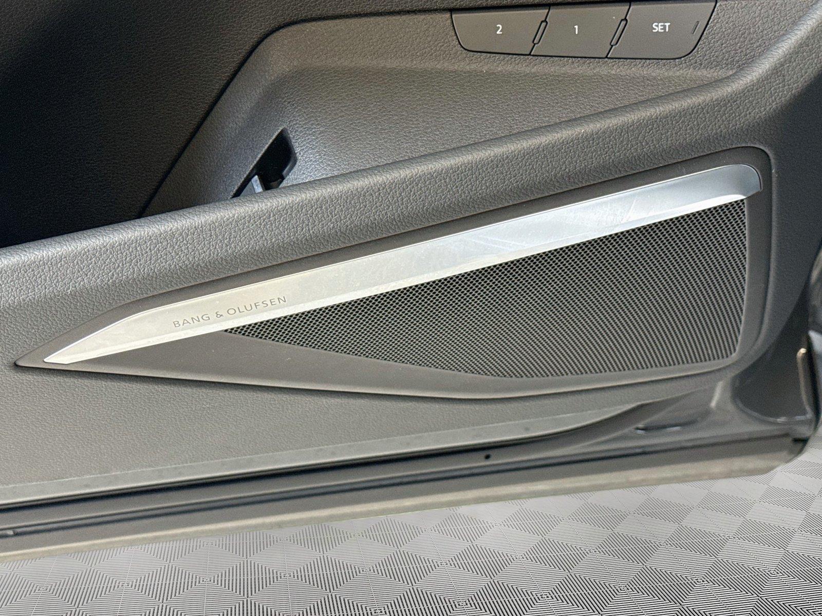2024 Audi Q8 e-tron Premium Plus