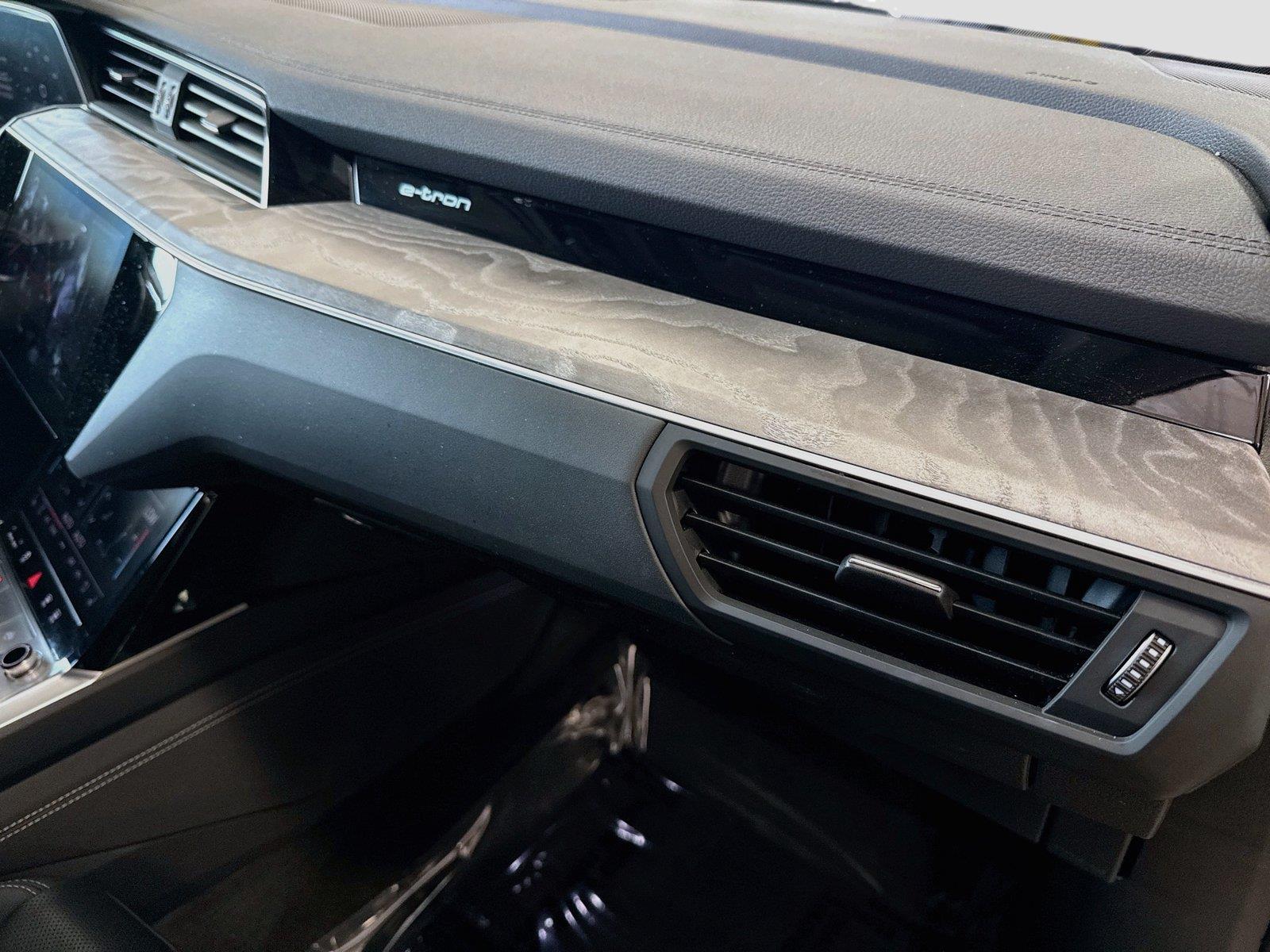 2024 Audi Q8 e-tron Premium Plus