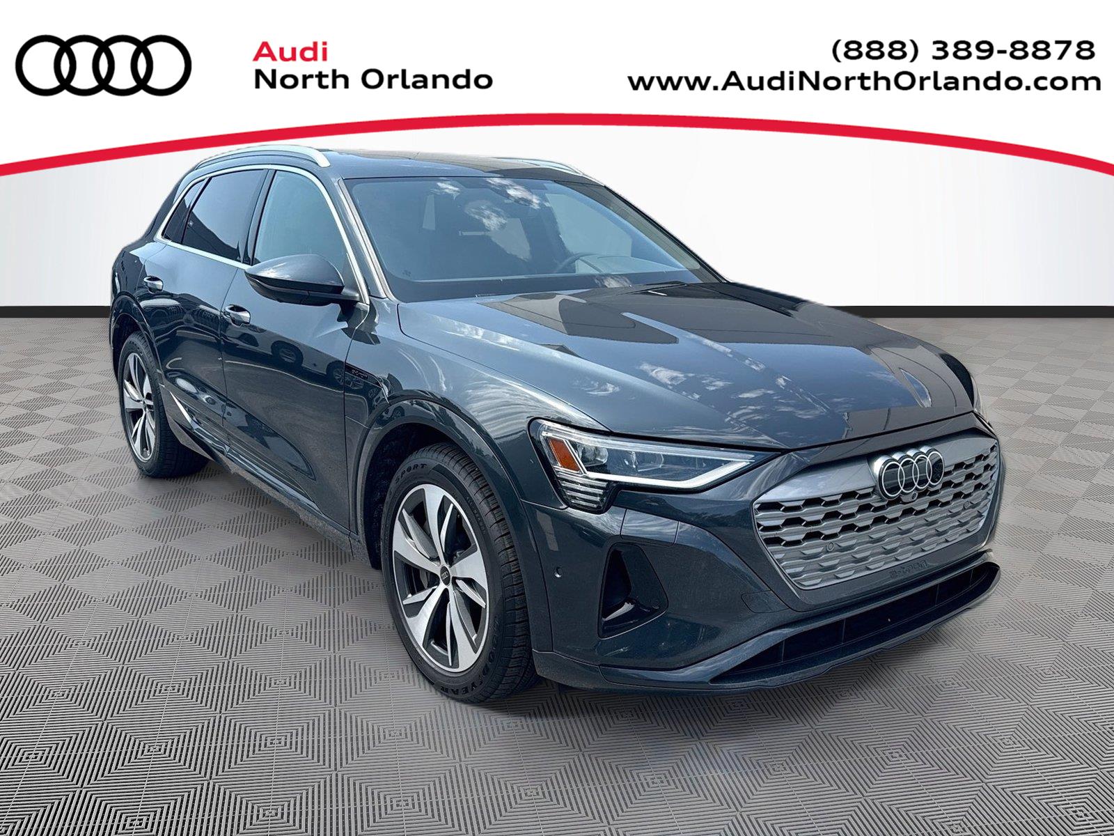  2024 Audi Q8 e-tron quattro Premium Plus AWD   