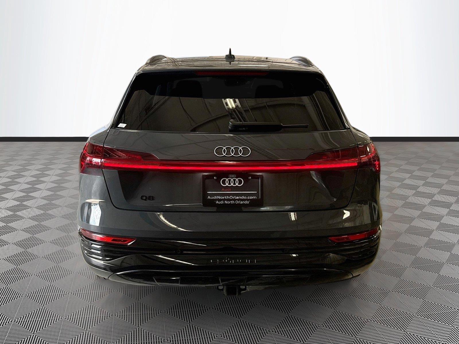 2024 Audi Q8 e-tron Premium Plus