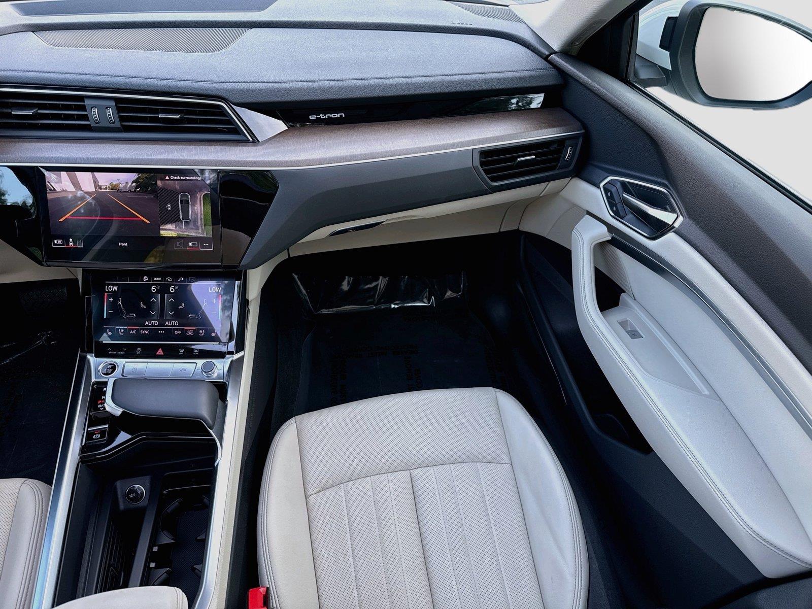 2024 Audi Q8 e-tron Premium Plus