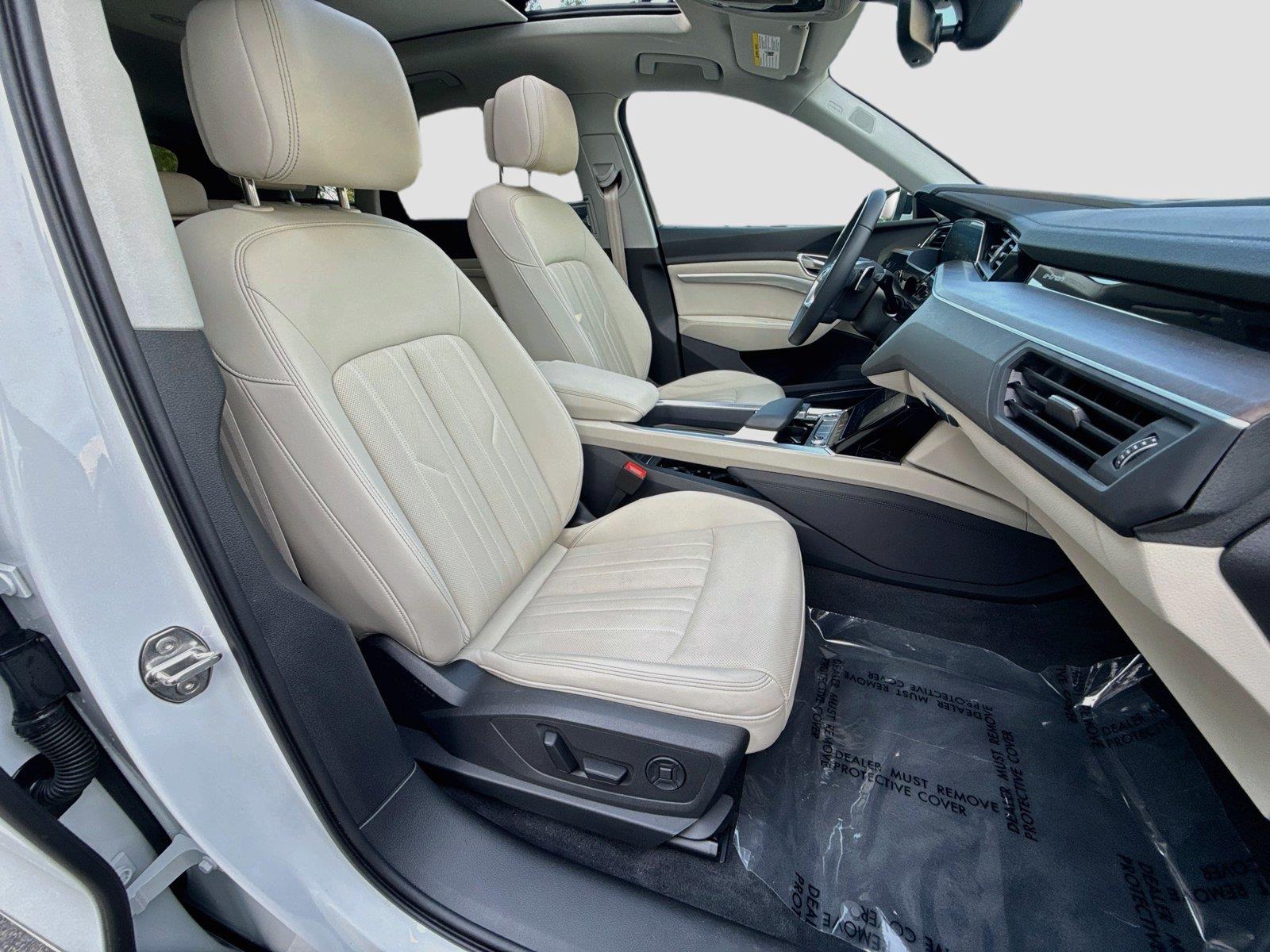 2024 Audi Q8 e-tron Premium Plus