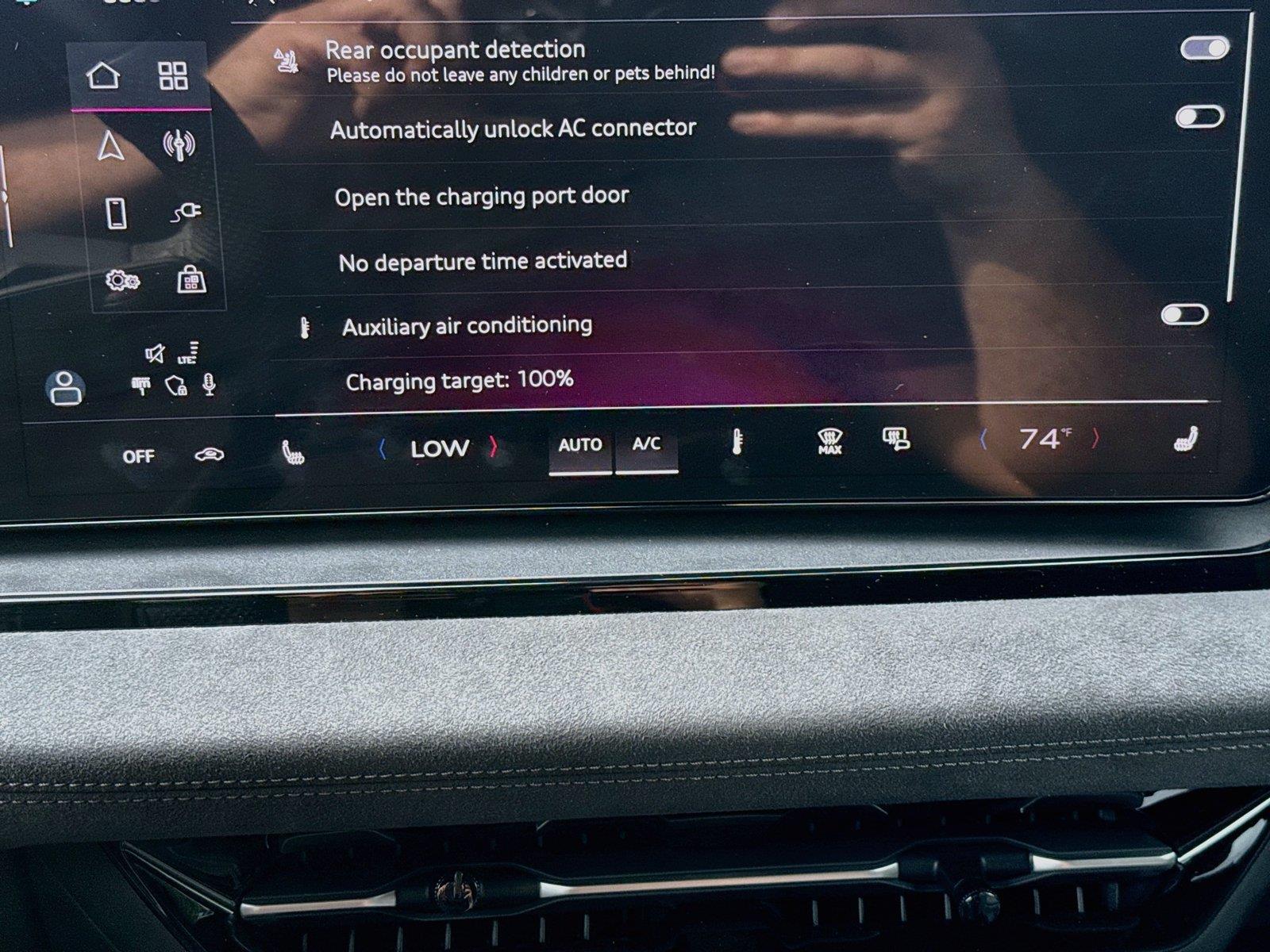 2025 Audi SQ6 e-tron Prestige