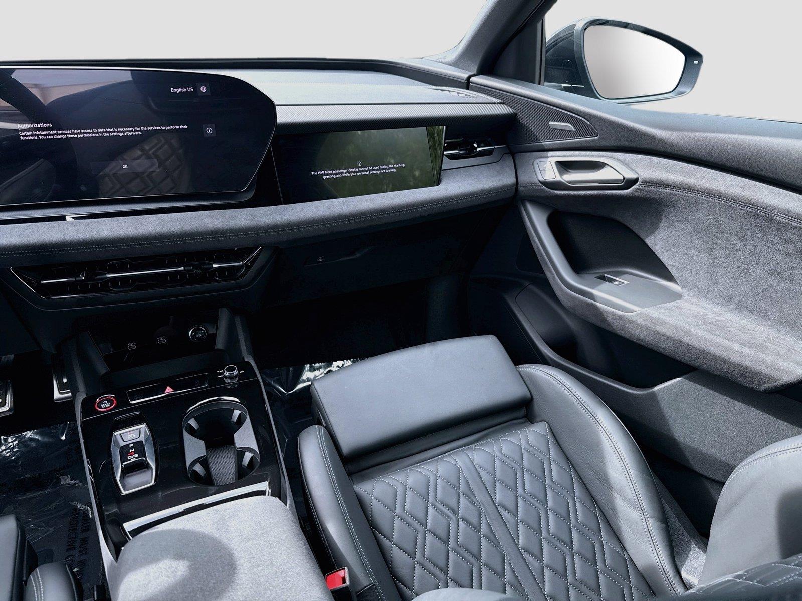 2025 Audi SQ6 e-tron Prestige