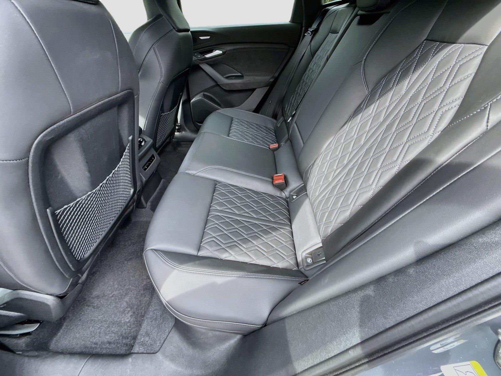2025 Audi SQ6 e-tron Prestige