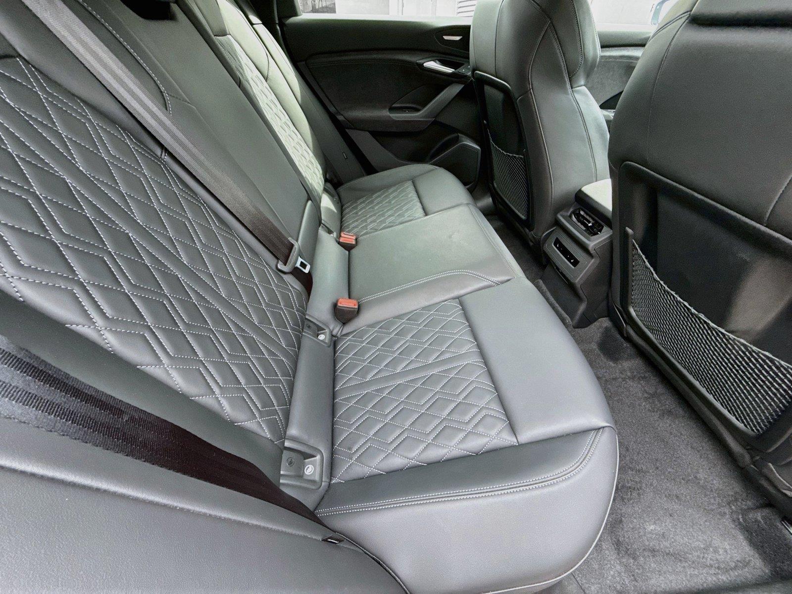 2025 Audi SQ6 e-tron Prestige