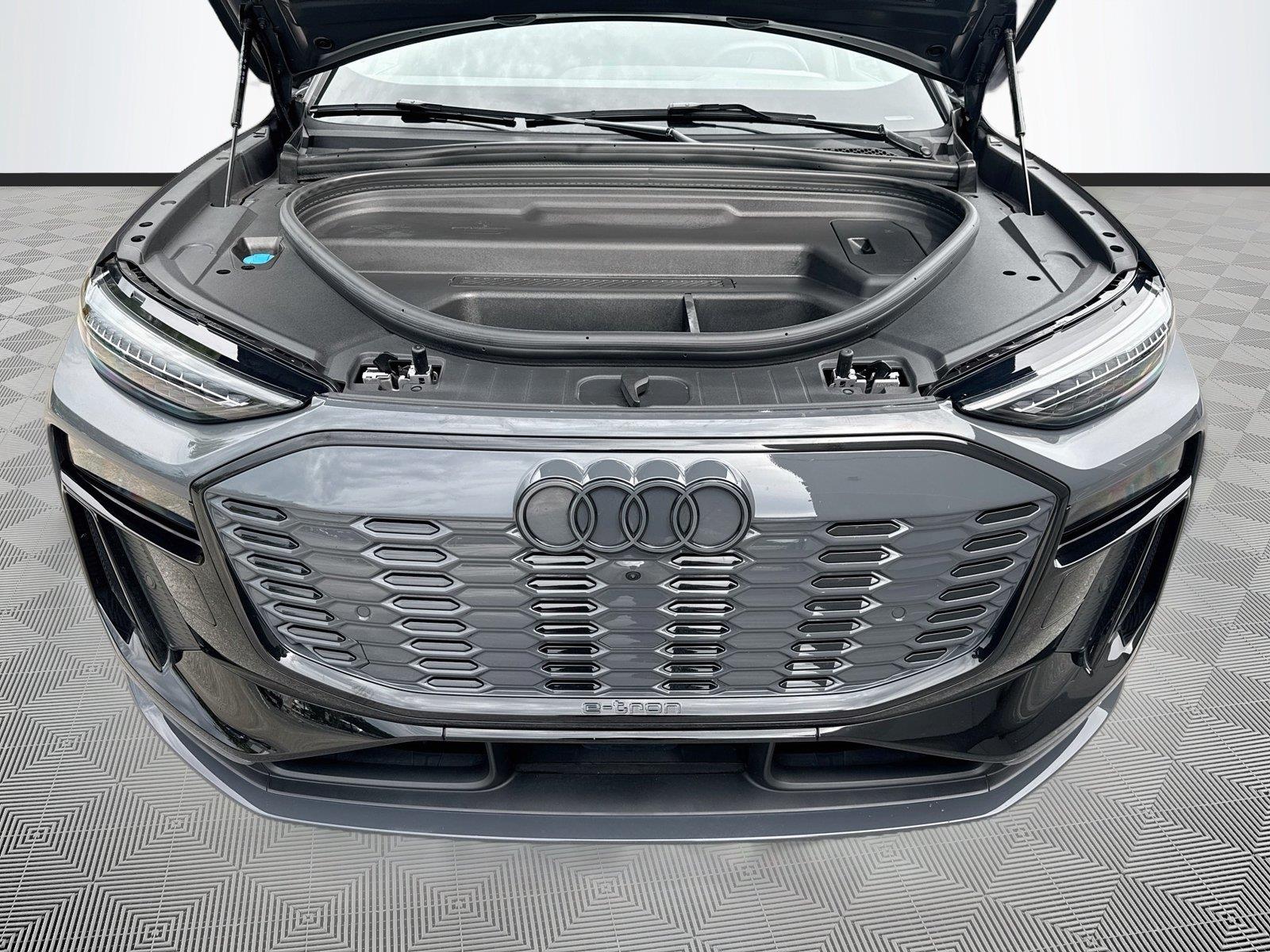 2025 Audi SQ6 e-tron Prestige
