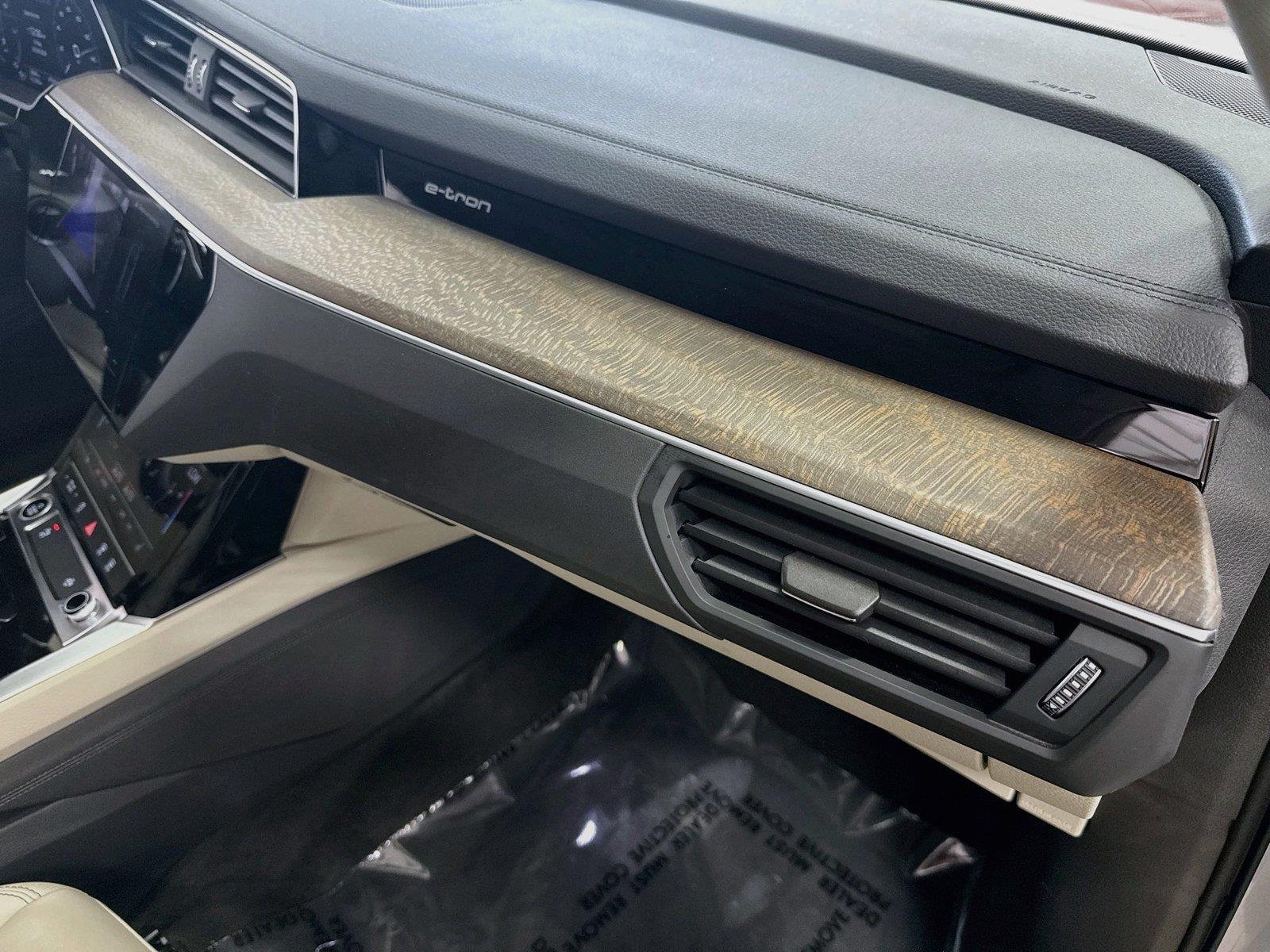 2024 Audi Q8 e-tron Premium
