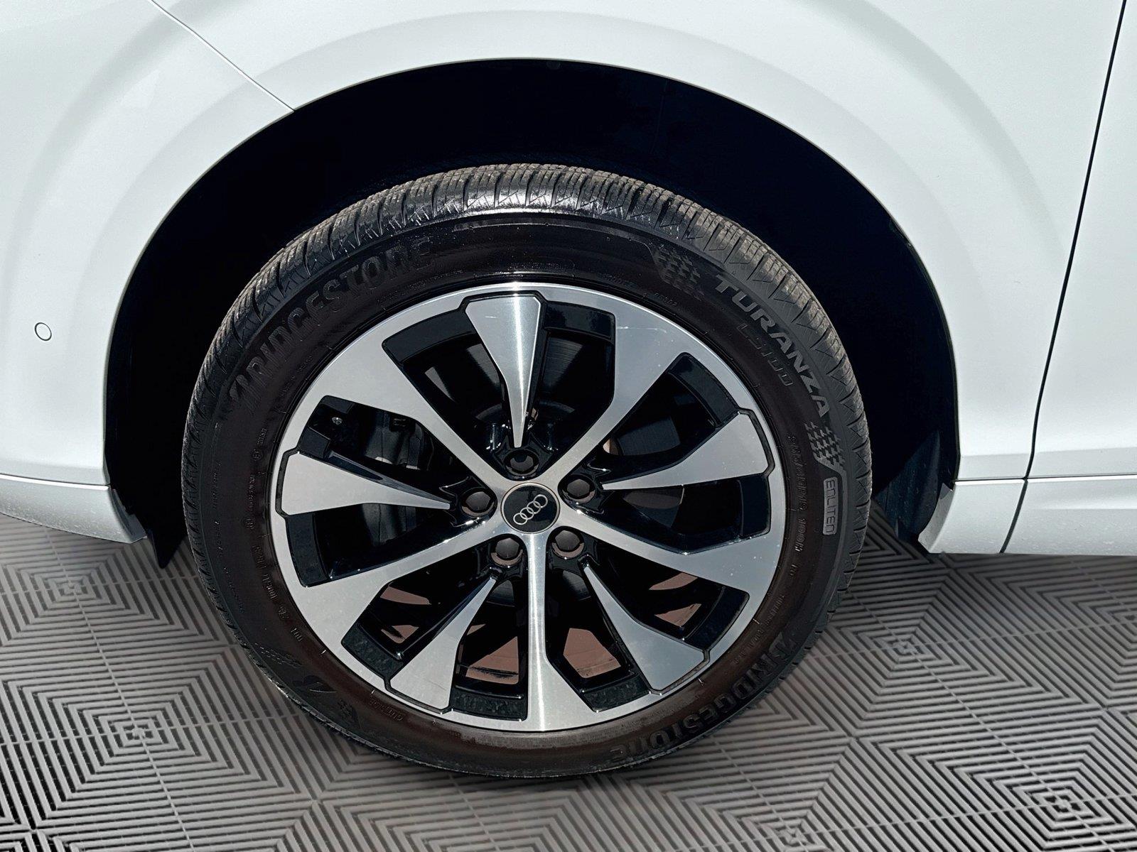 2026 Audi Q3 S line