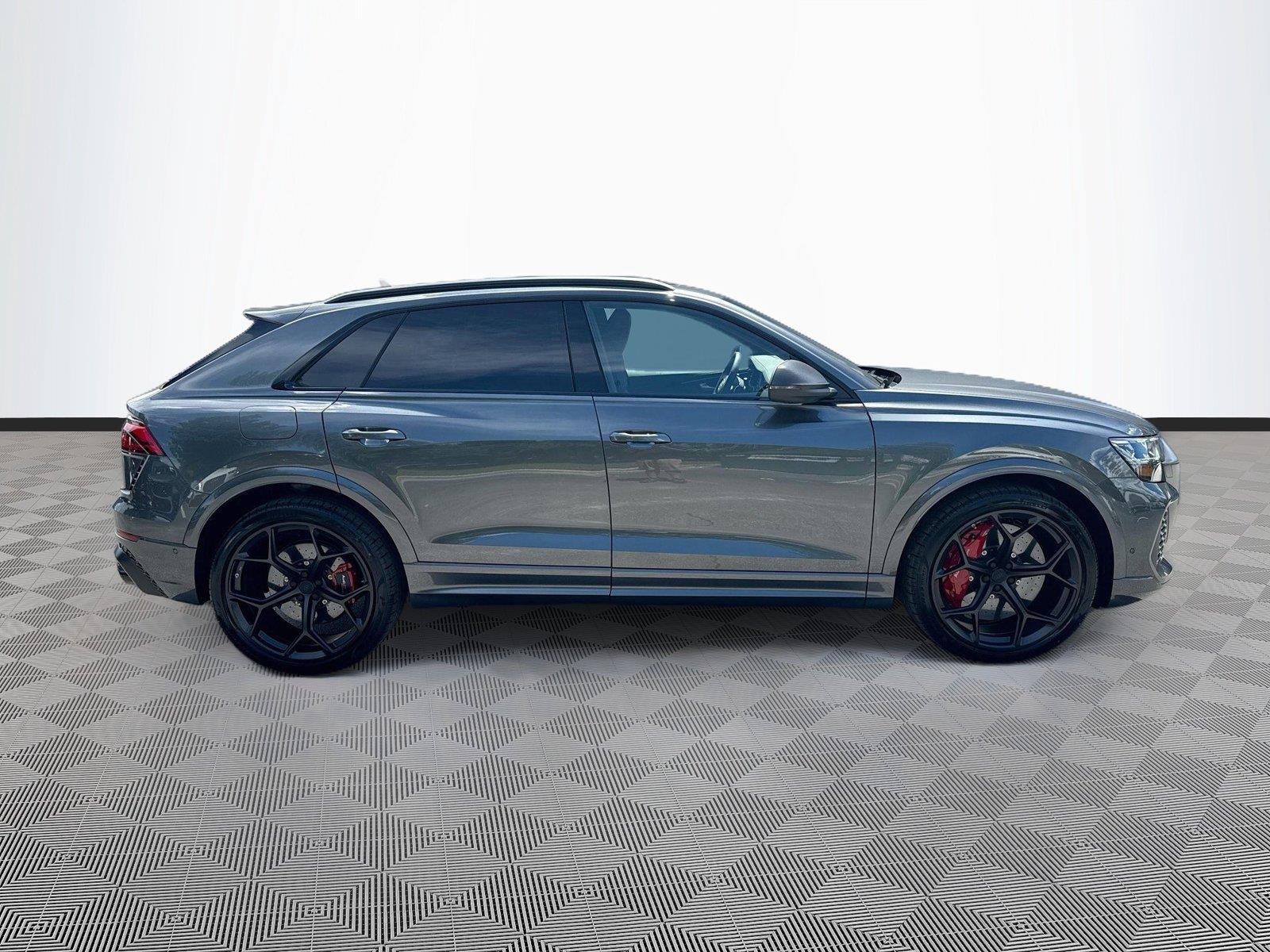 2027 Audi RS Q8 performance