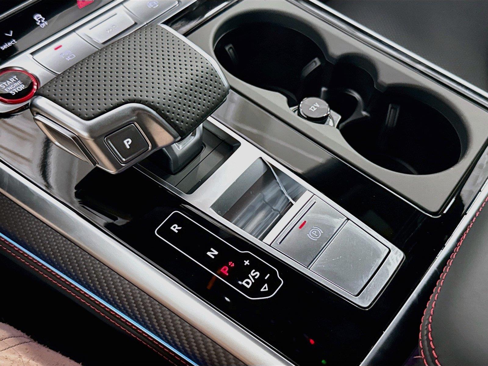 2027 Audi RS Q8 performance