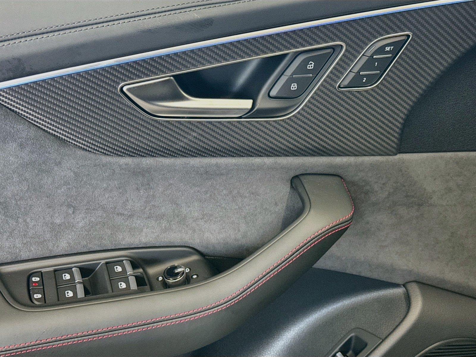 2027 Audi RS Q8 performance