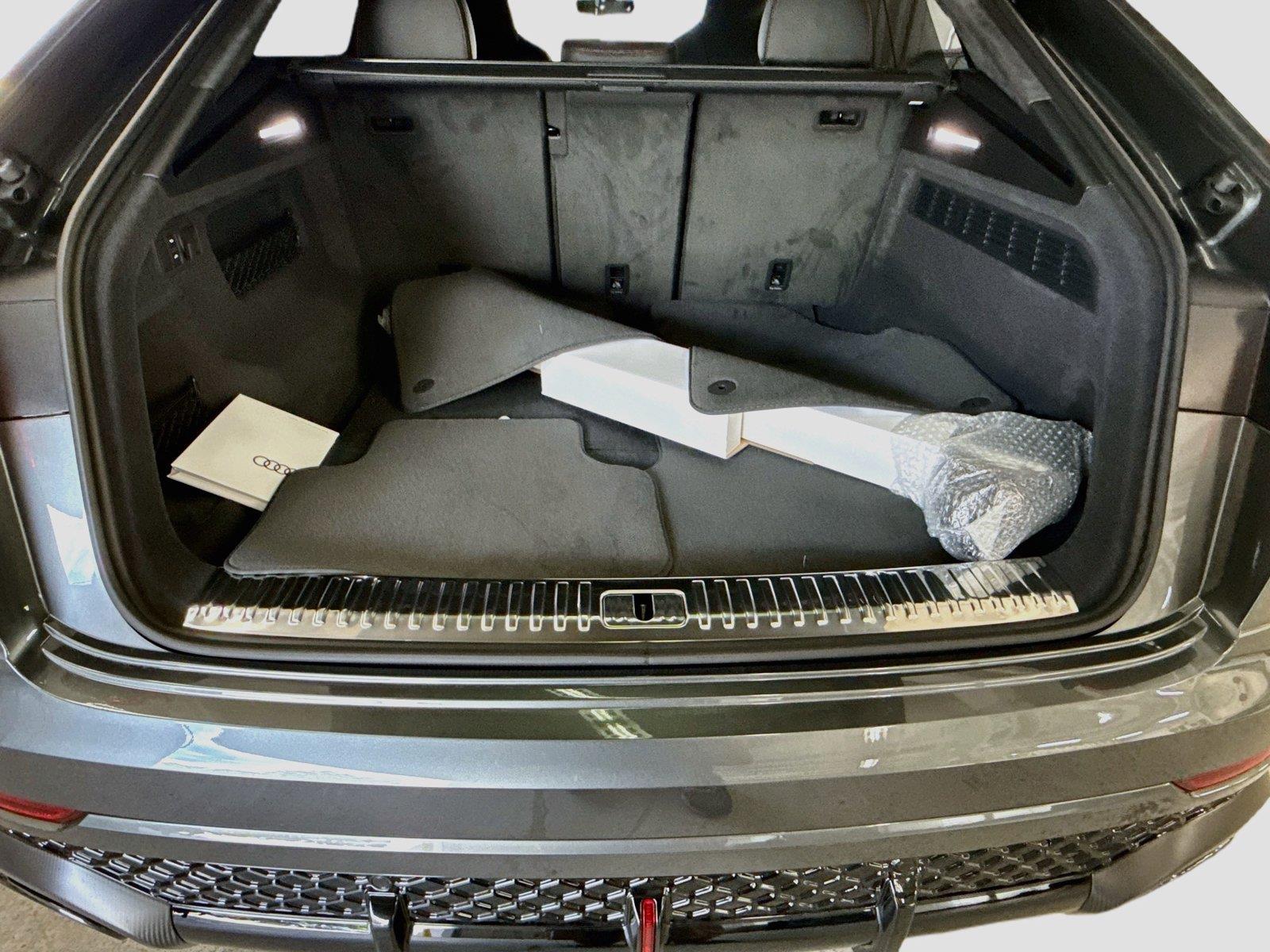 2027 Audi RS Q8 performance