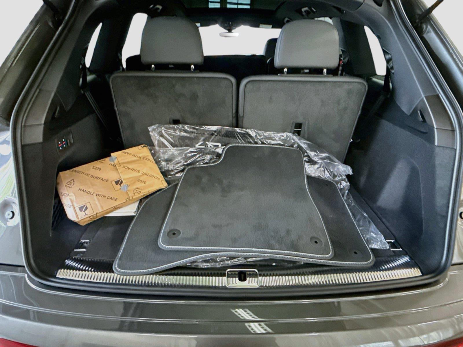 2026 AUDI Q7 PREMIUM