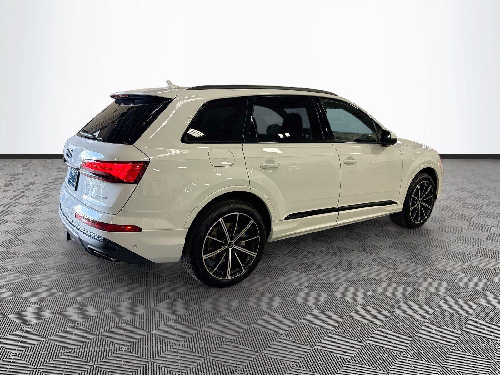 2026 Audi Q7 Premium Plus