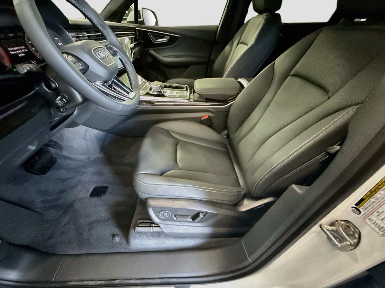 2026 Audi Q7 Premium Plus