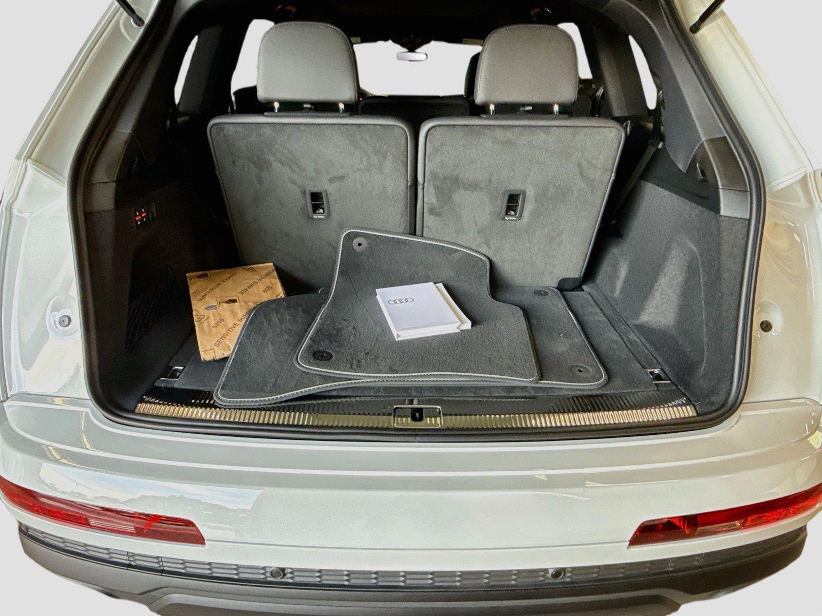 2026 Audi Q7 Premium Plus