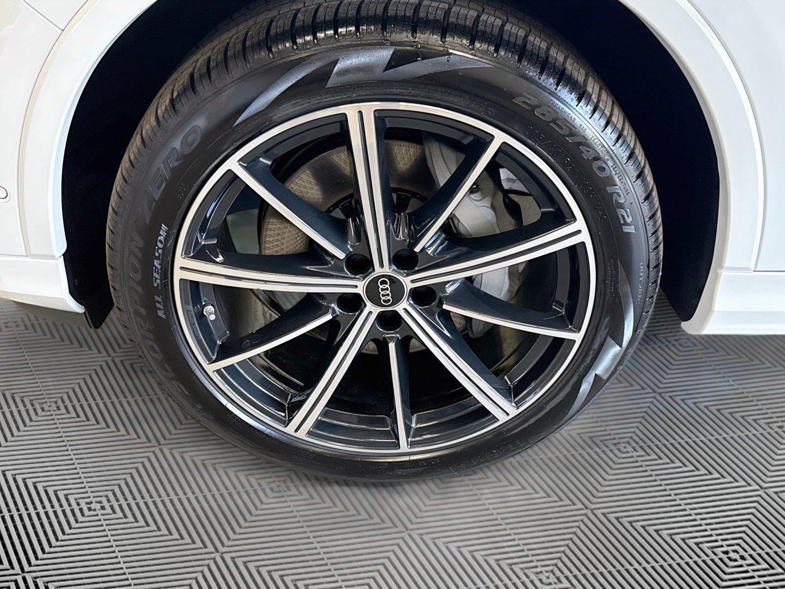 2026 Audi Q7 Premium Plus