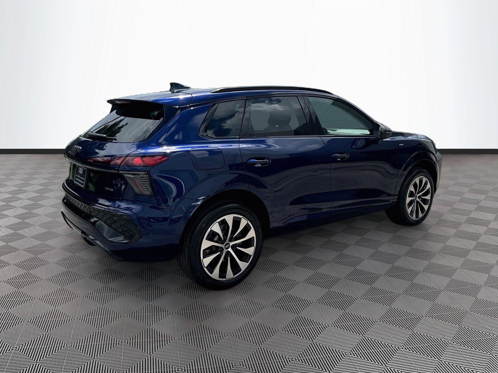 2026 Audi Q3 S line