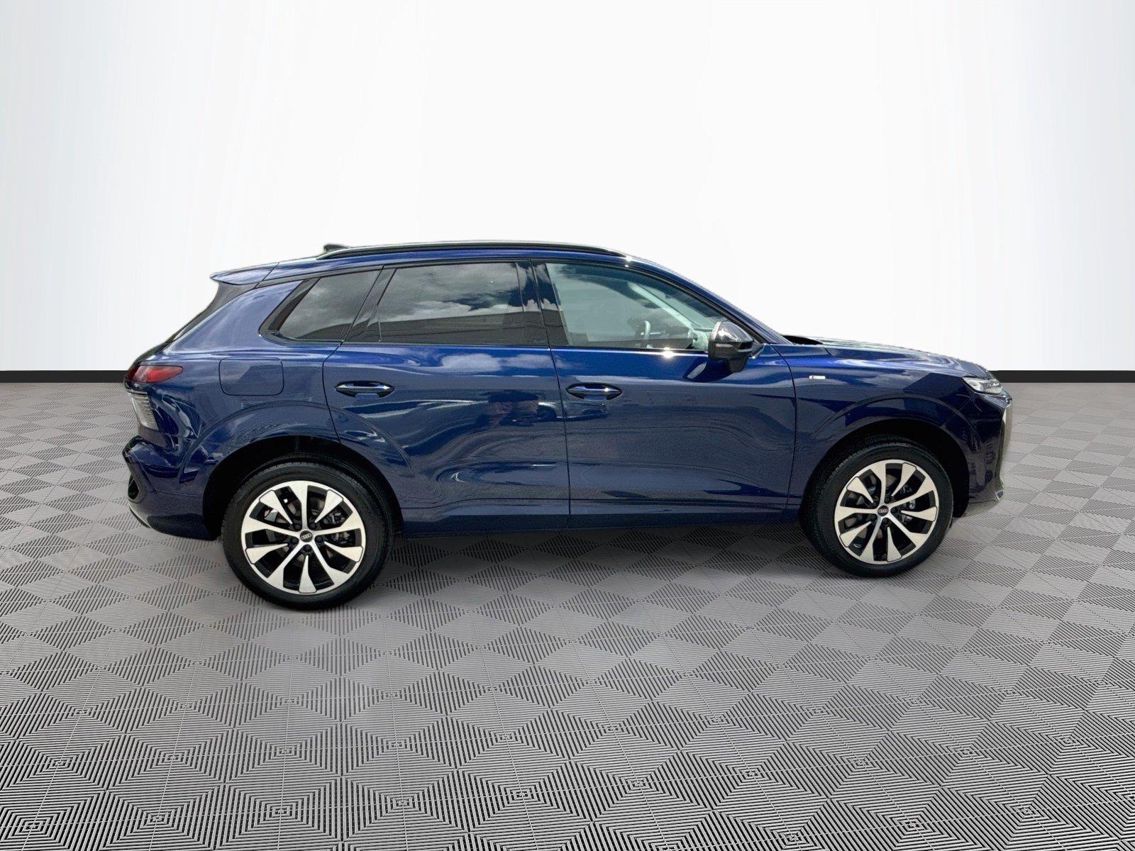 2026 Audi Q3 S line