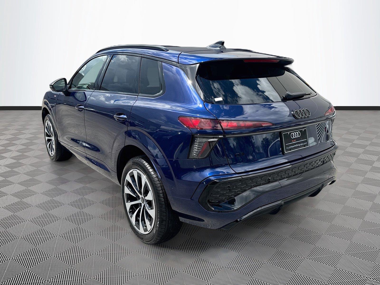 2026 Audi Q3 S line