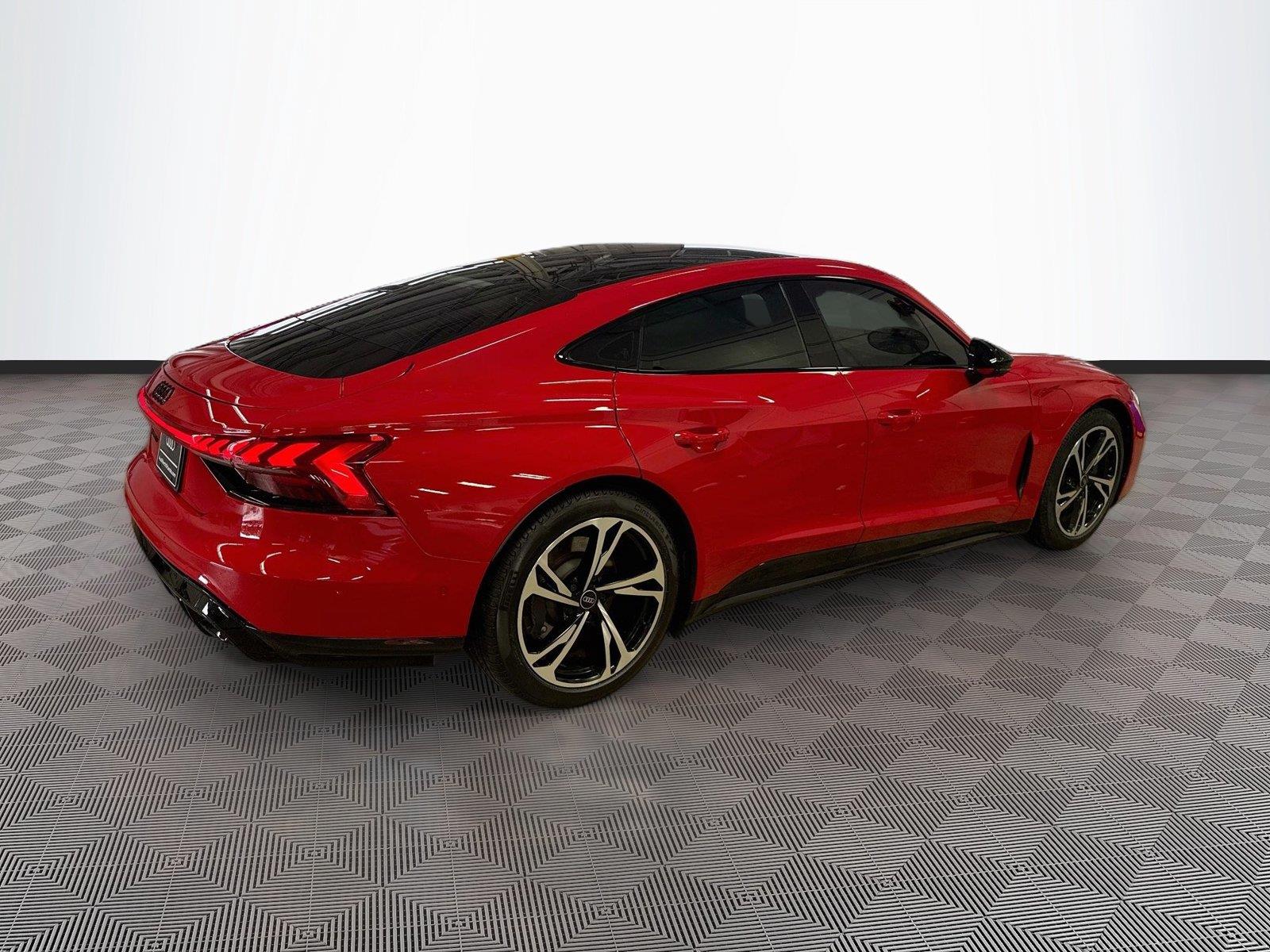 2023 Audi e-tron GT Prestige