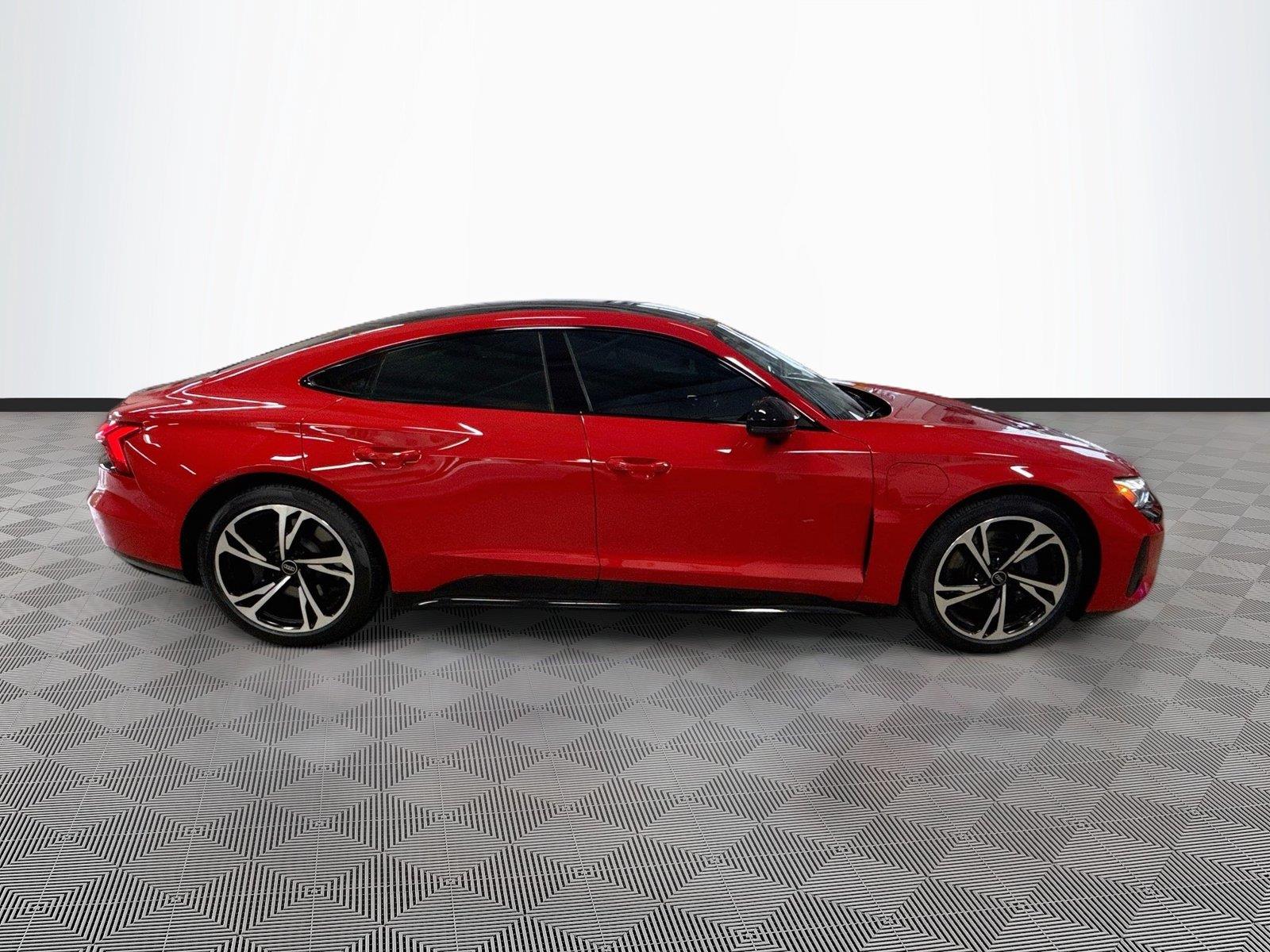 2023 Audi e-tron GT Prestige