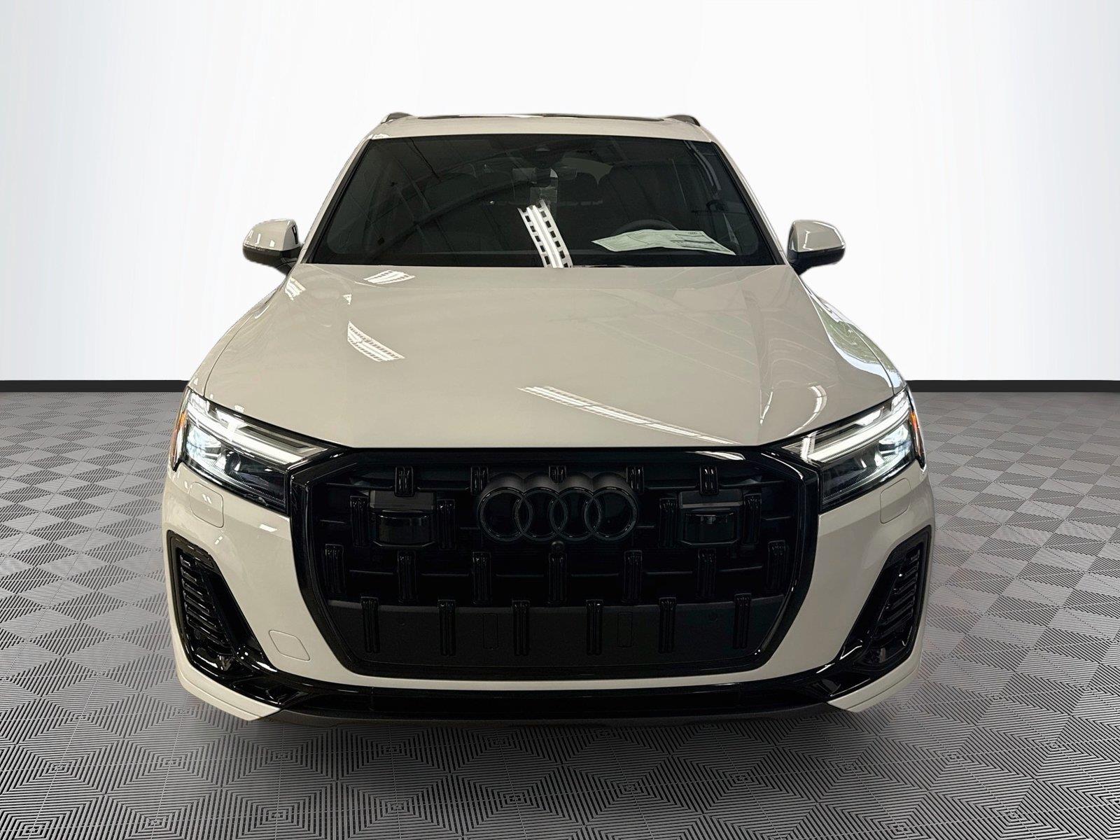 2026 Audi Q7 Premium