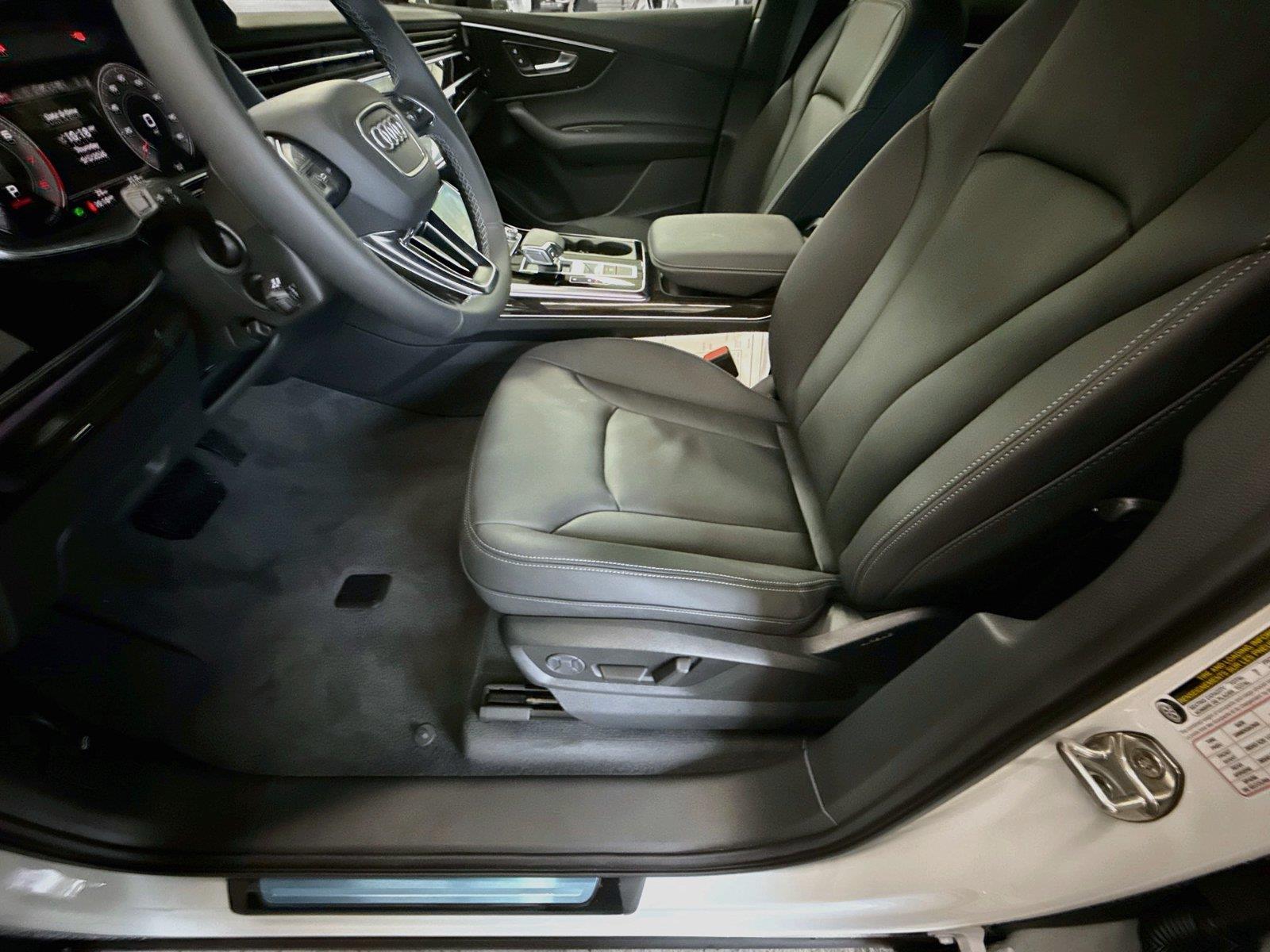 2026 Audi Q7 Premium