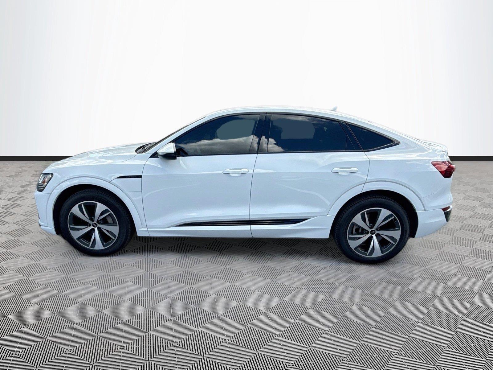 2024 Audi Q8 e-tron Sportback S line Premium