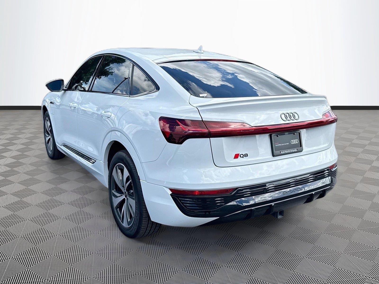2024 Audi Q8 e-tron Sportback S line Premium