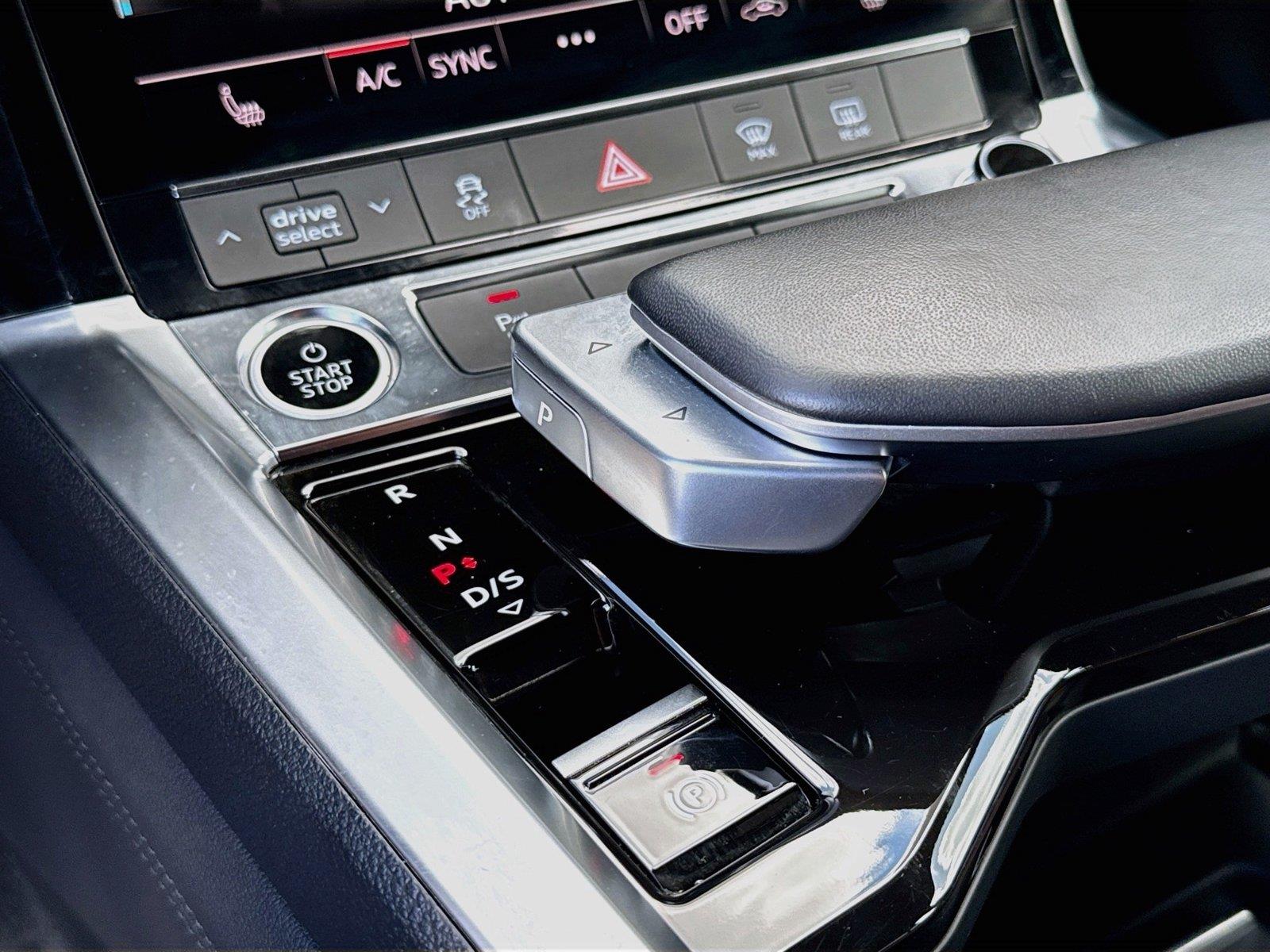 2024 Audi Q8 e-tron Sportback S line Premium