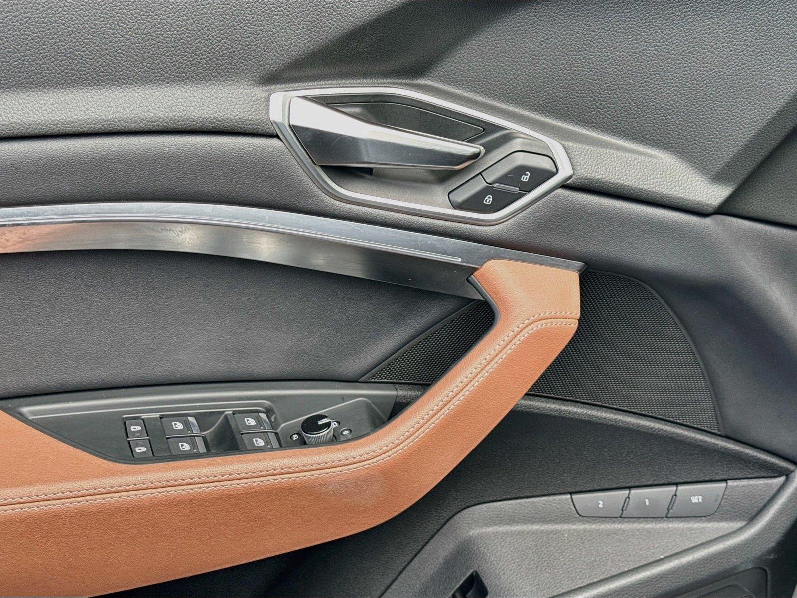 2024 Audi Q8 e-tron Sportback S line Premium
