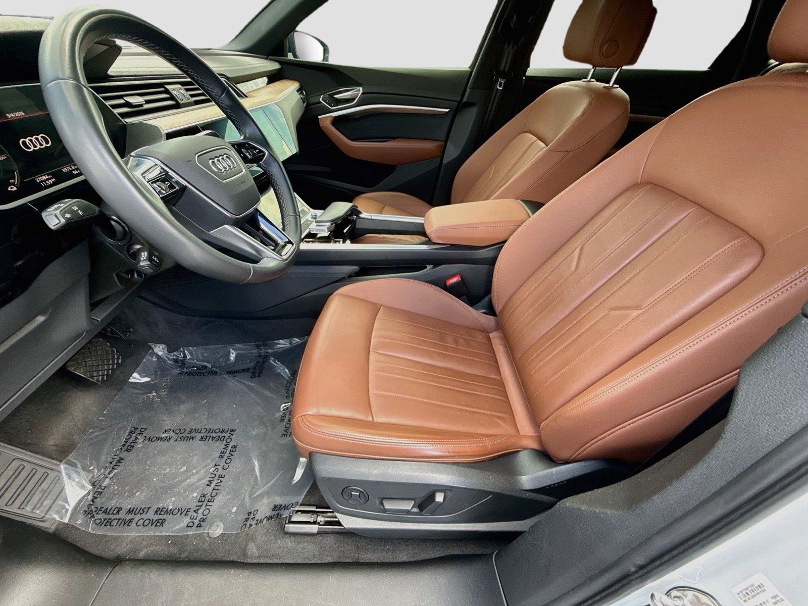 2024 Audi Q8 e-tron Sportback S line Premium
