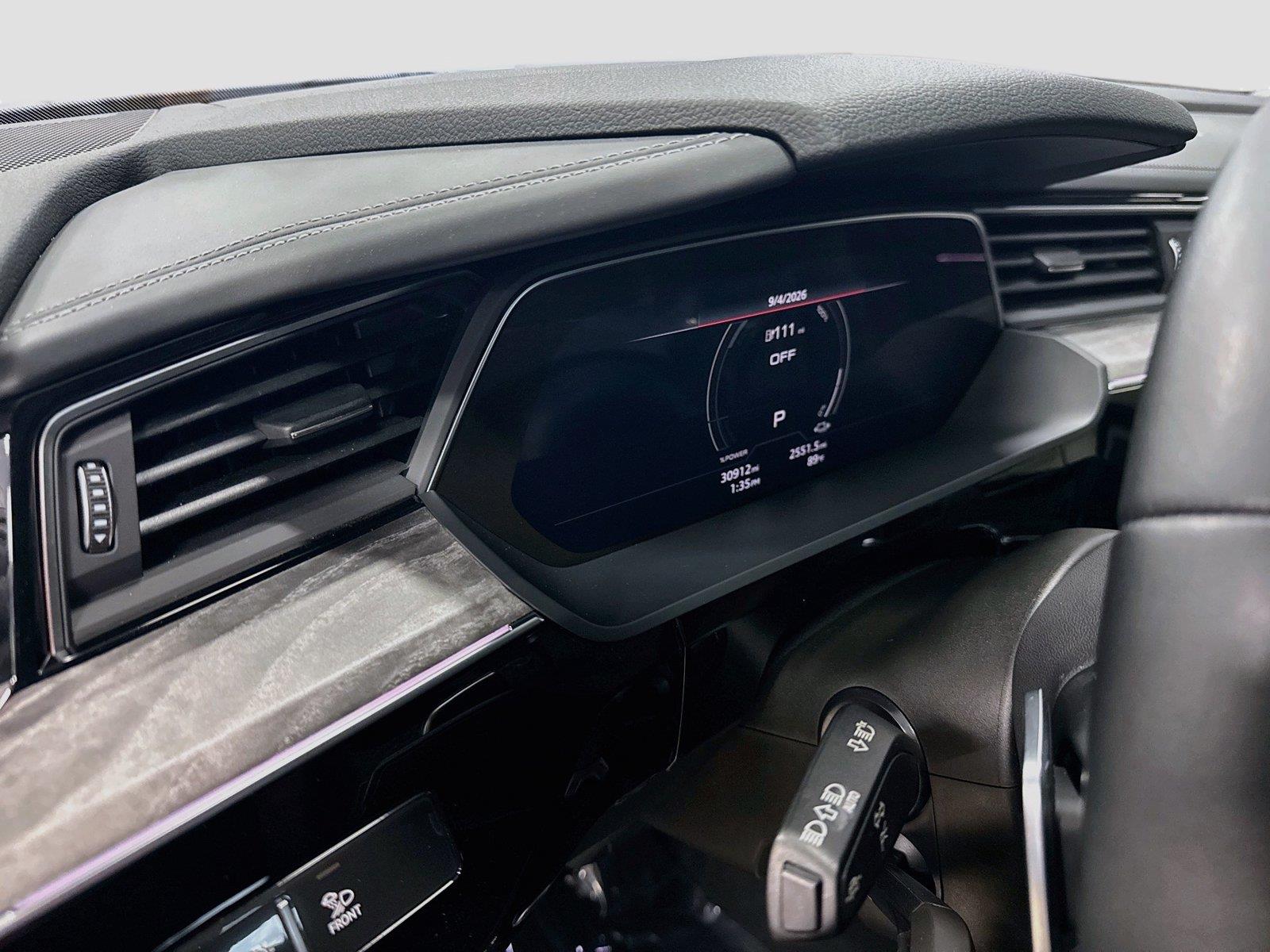 2024 Audi Q8 e-tron Prestige