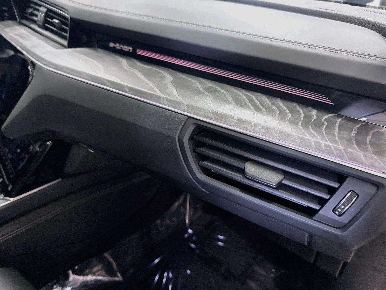 2024 Audi Q8 e-tron Prestige