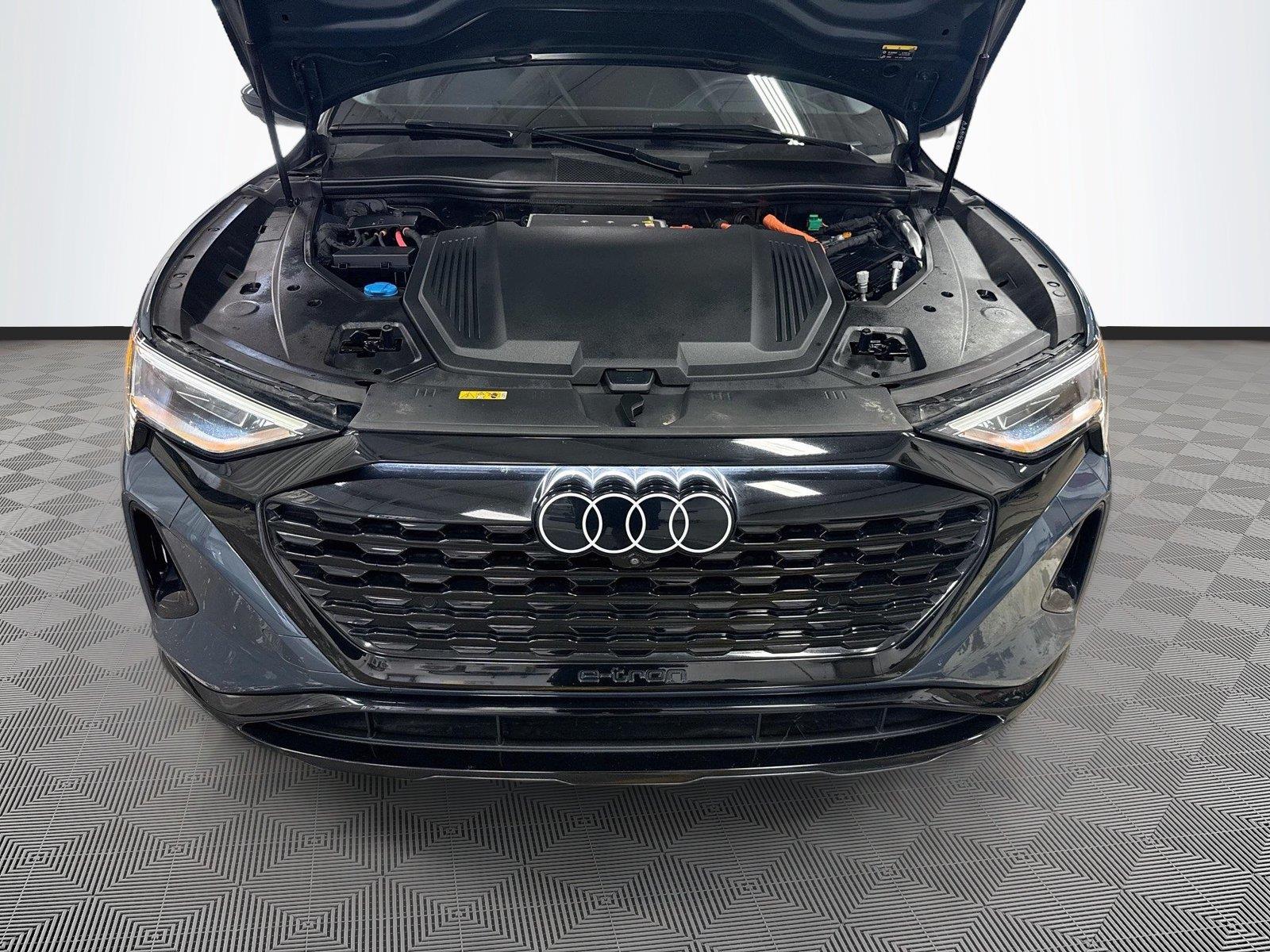 2024 Audi Q8 e-tron Prestige