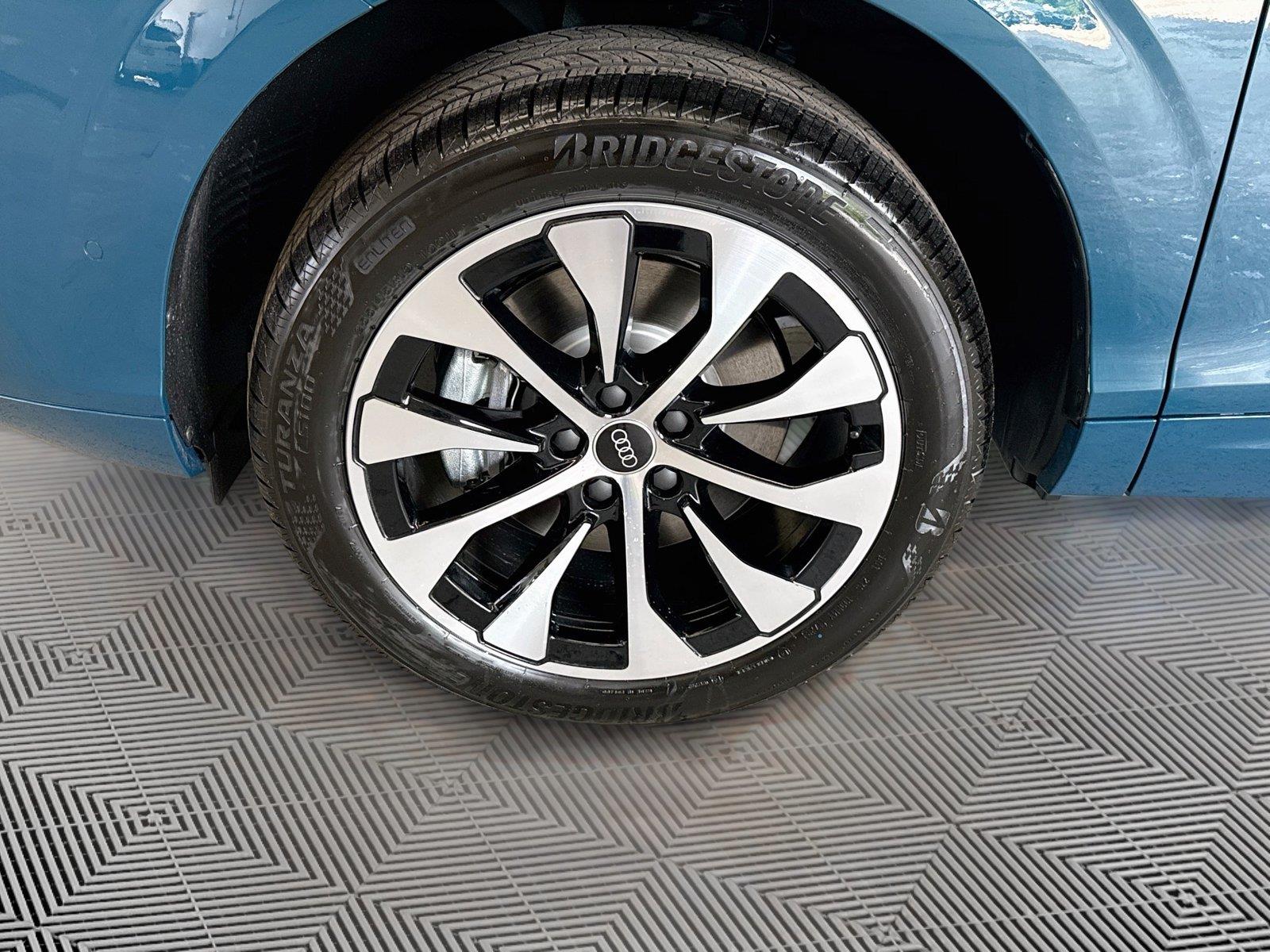 2026 Audi Q3 S line
