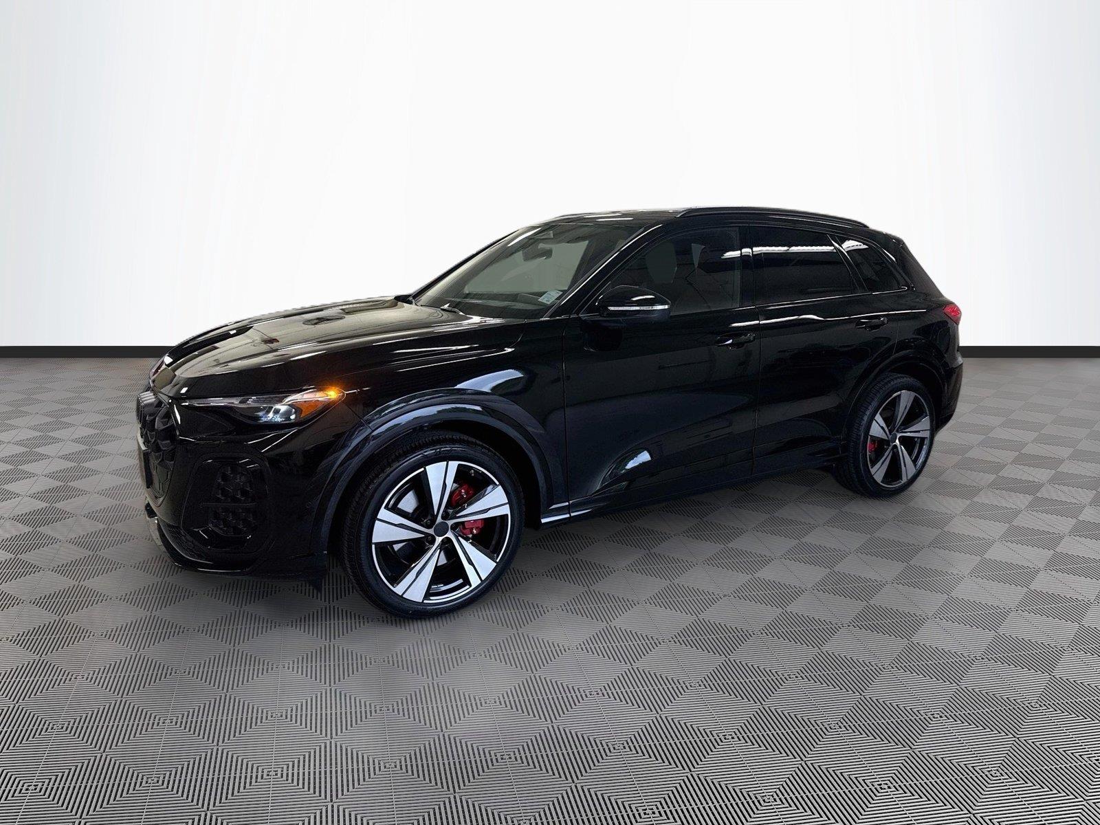 2026 Audi SQ5 Premium Plus