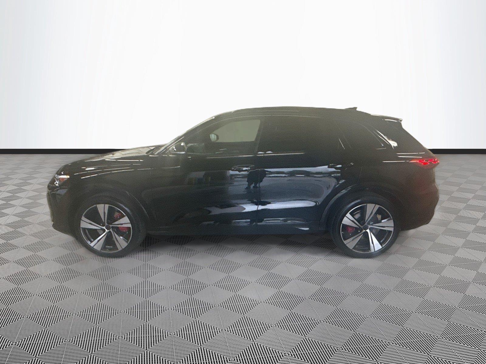 2026 Audi SQ5 Premium Plus
