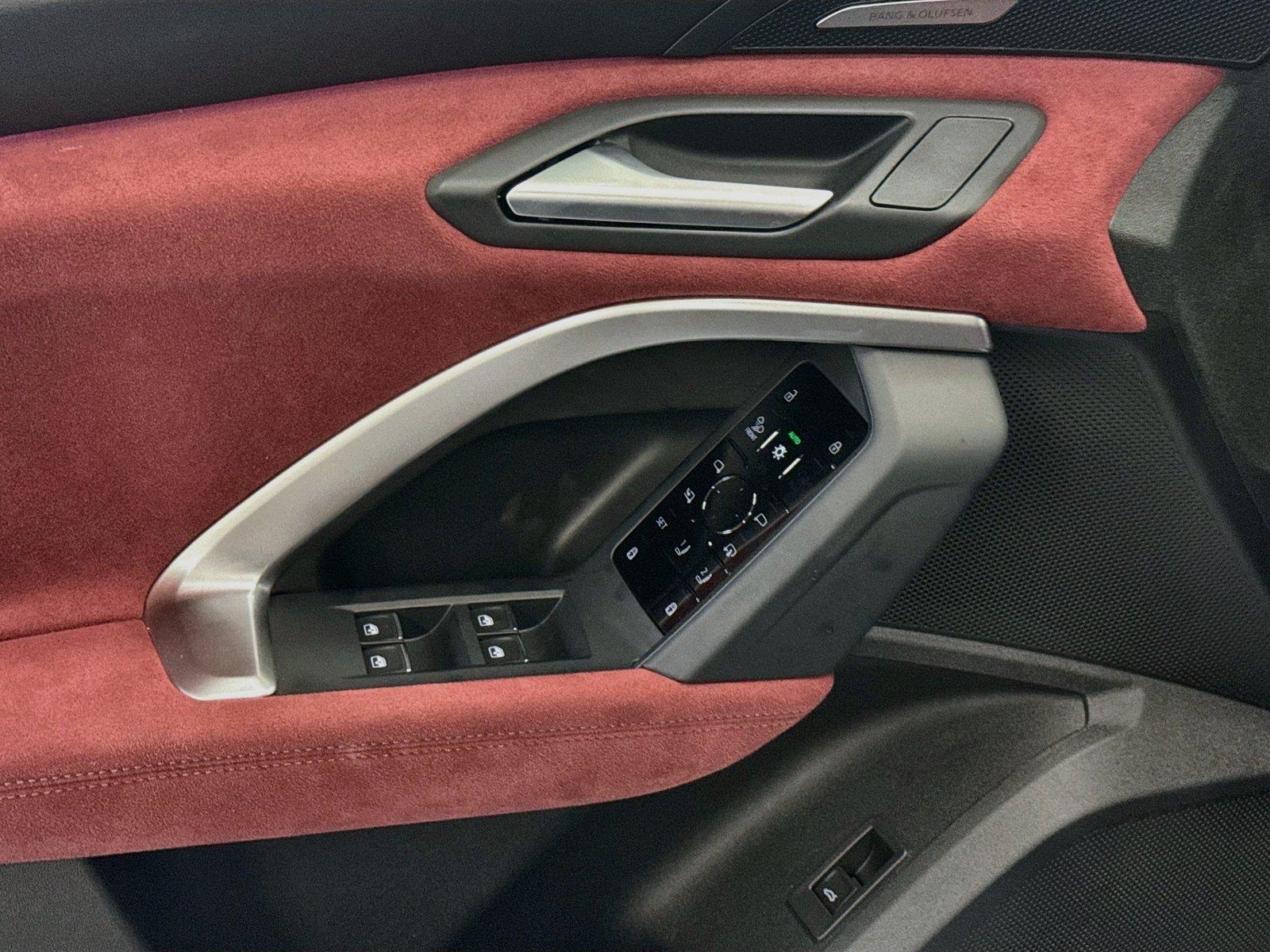 2026 Audi SQ5 Premium Plus