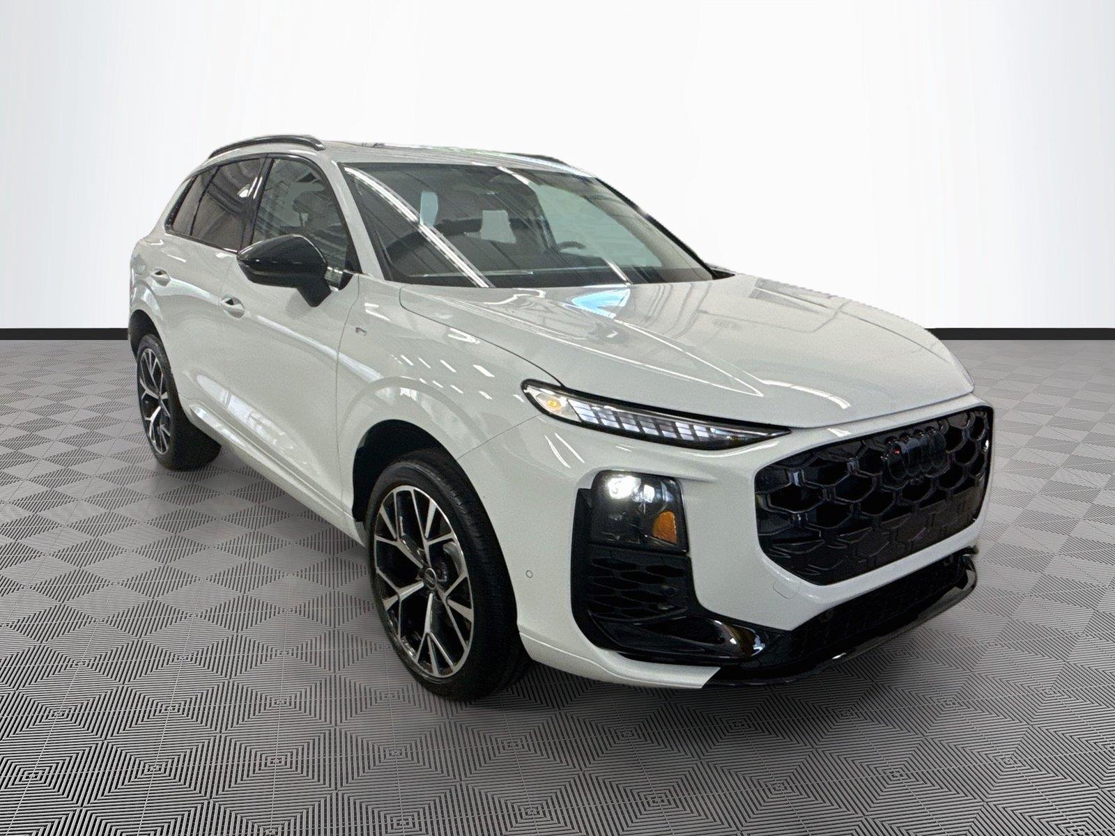 2026 Audi Q3 S line
