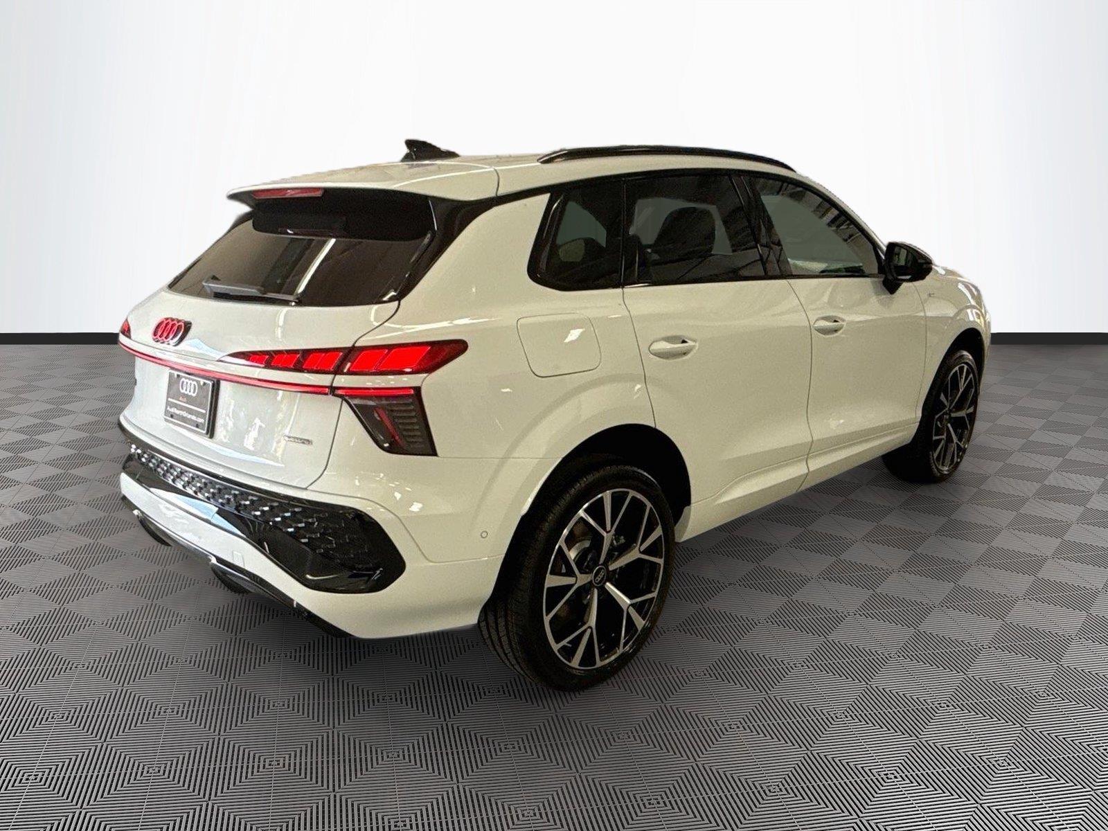2026 Audi Q3 S line