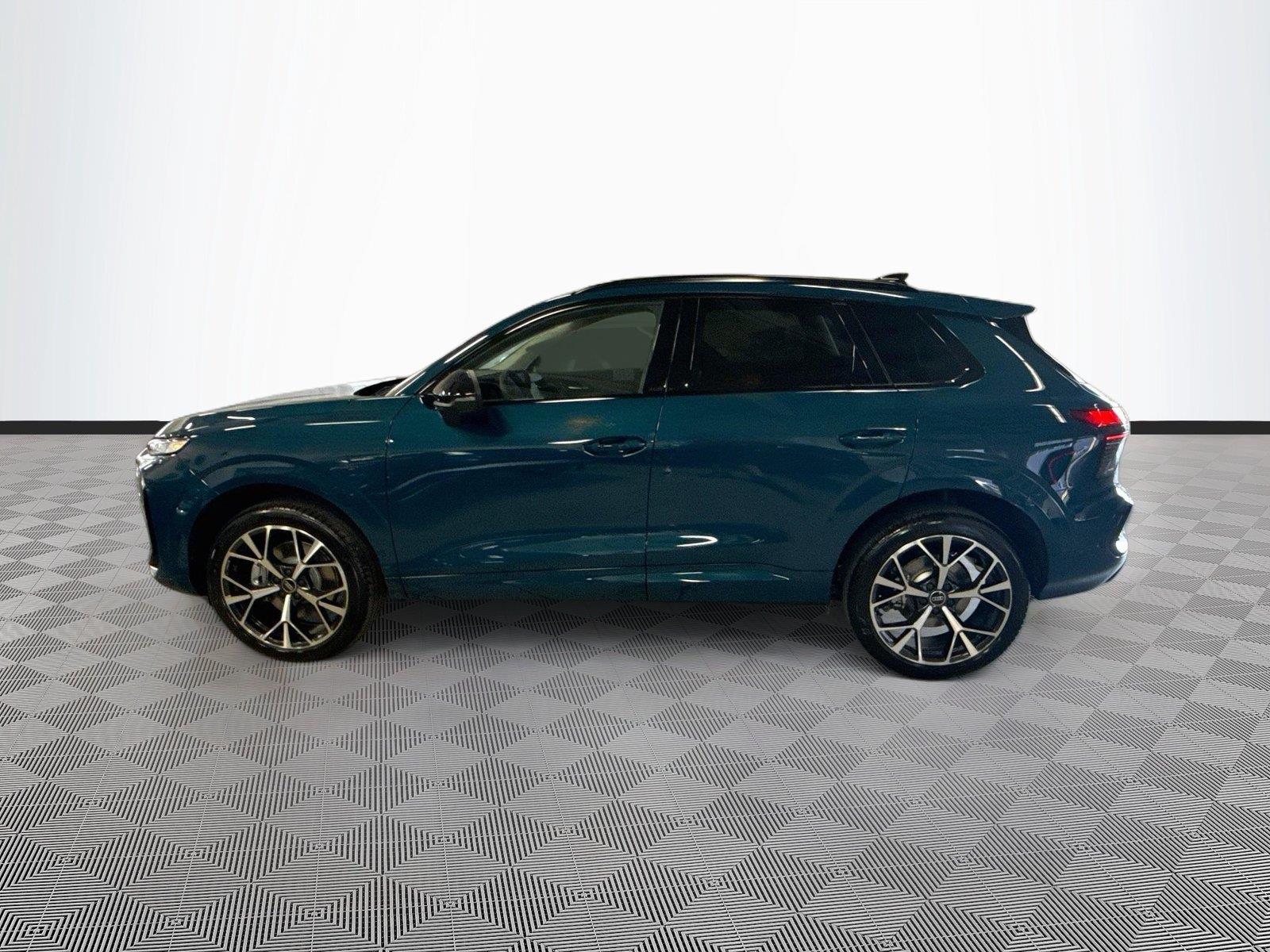 2026 Audi Q3 S line