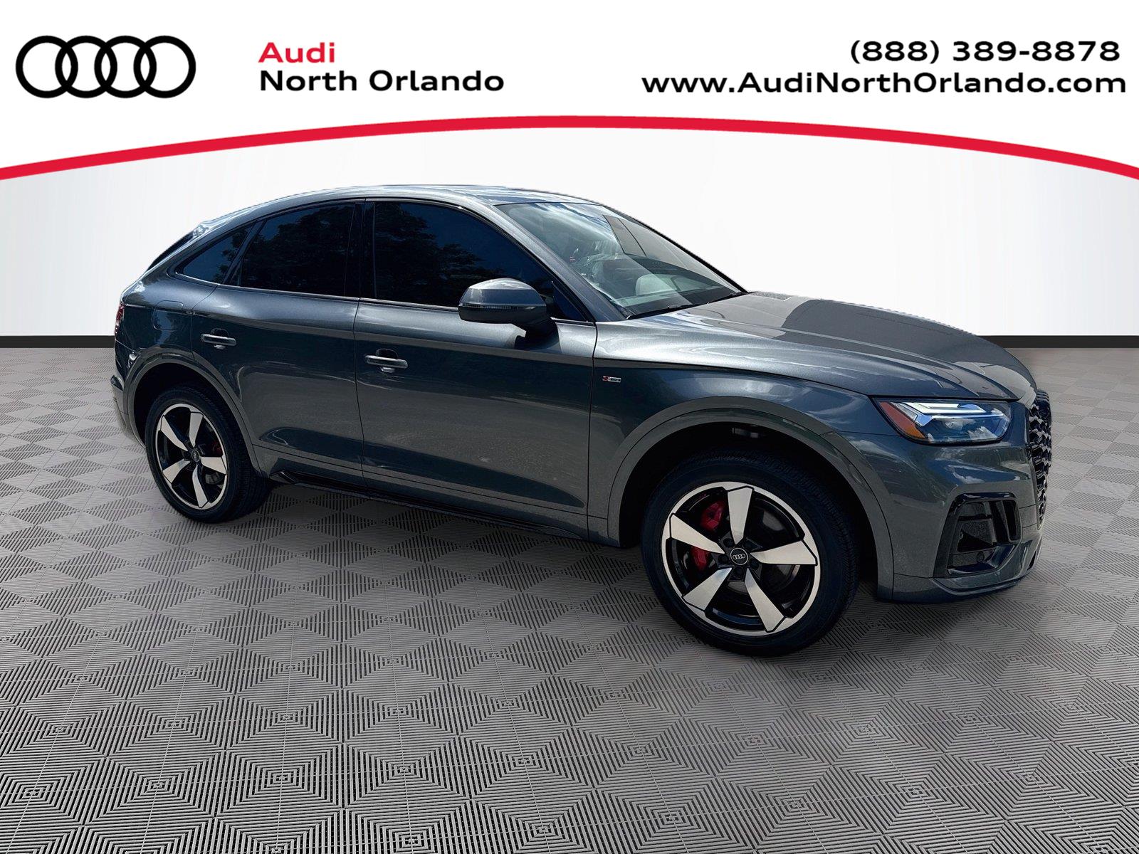 Daytona Gray Pearl Effect 2024 Audi Q5 Sportback Sedan All-Wheel Drive Automatic