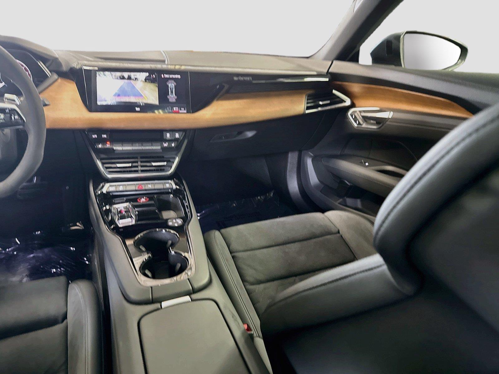 2022 Audi e-tron GT Premium Plus