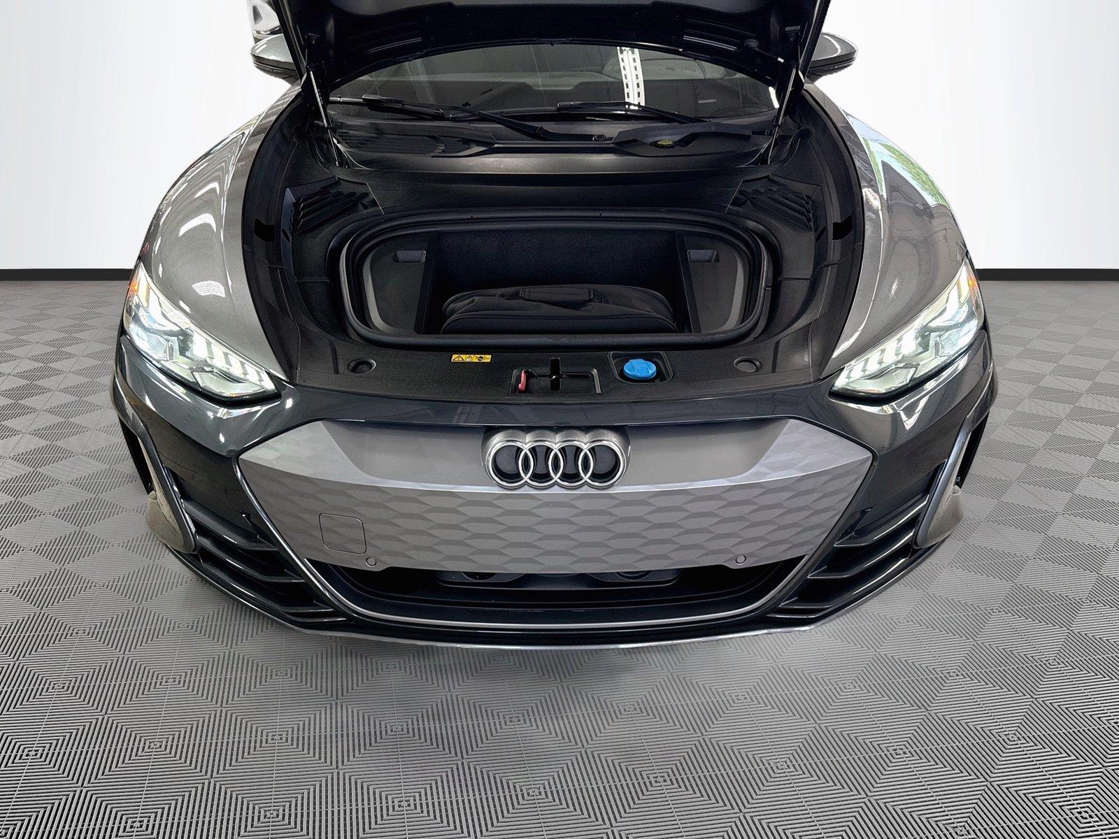 2022 Audi e-tron GT Premium Plus