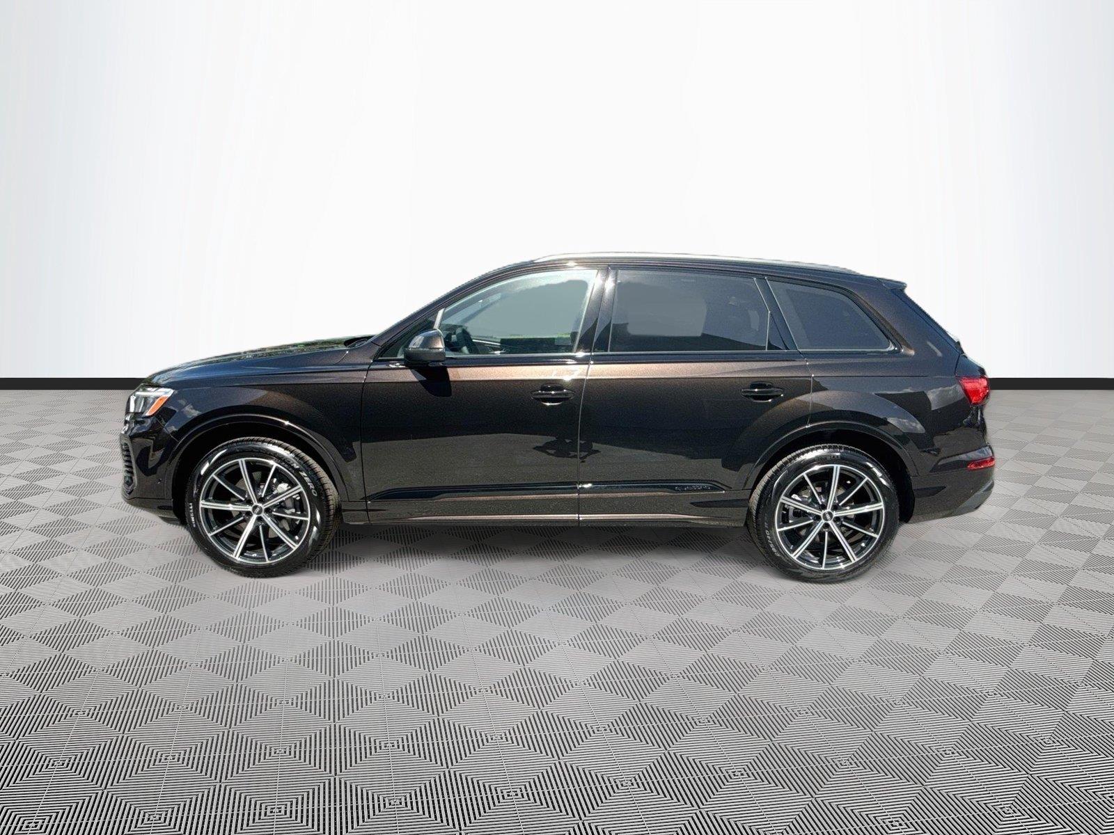 2026 Audi Q7 Premium Plus