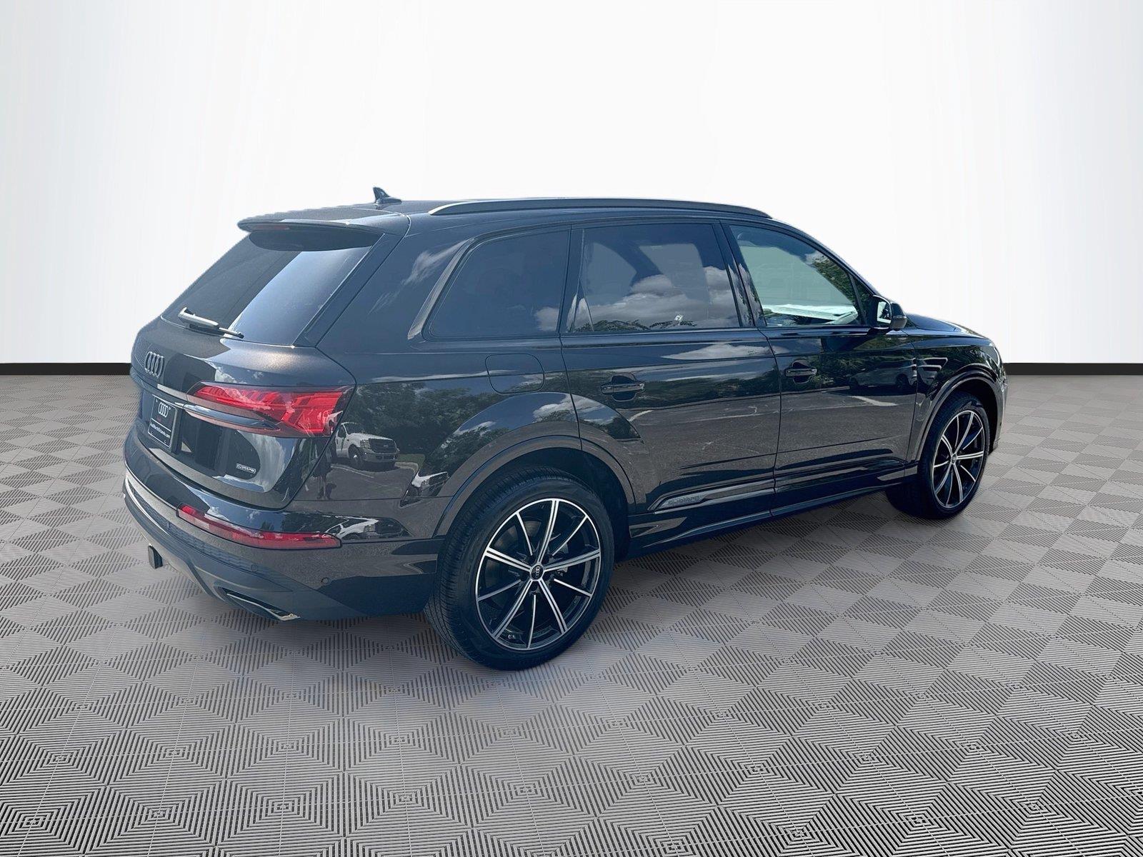 2026 Audi Q7 Premium Plus